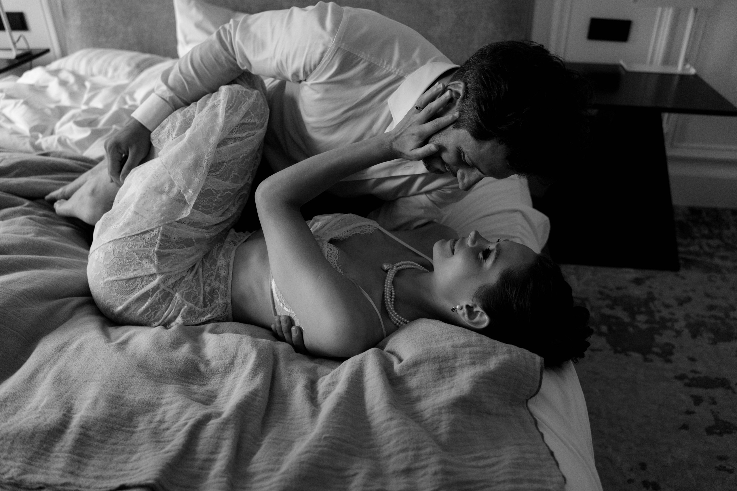 Совместные сборы в одной квартире…. Свадебный фотограф Казань Анастасия Доле