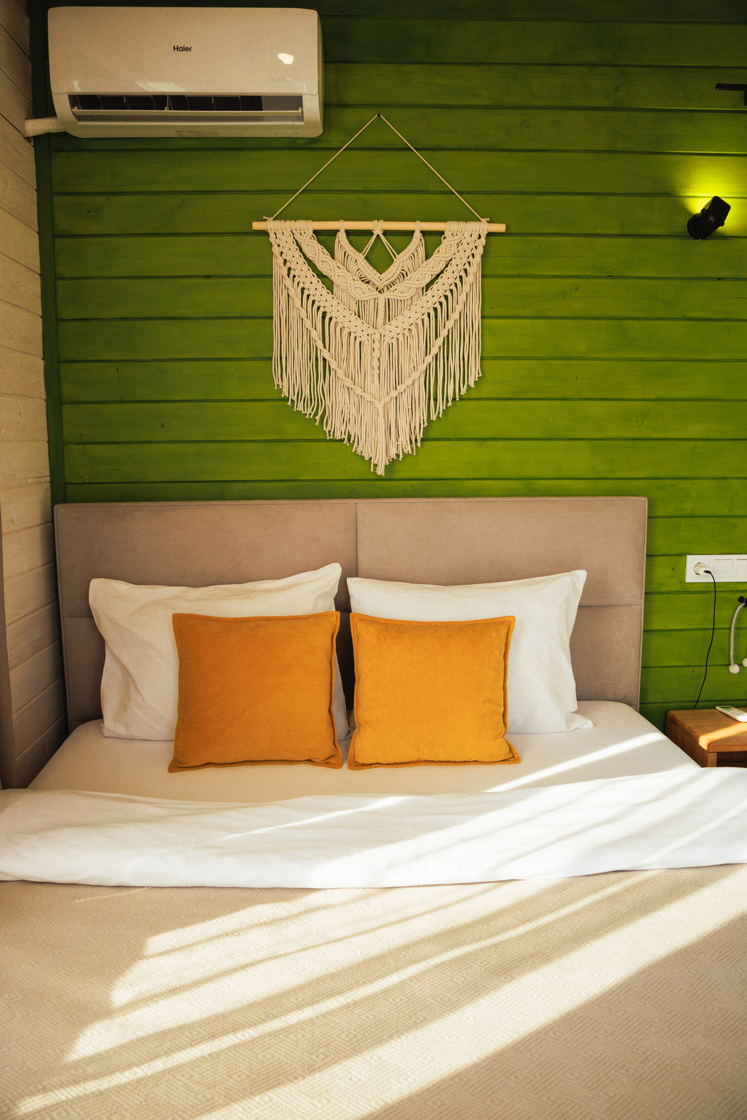 Domik в саду. Артем Корнев Фотограф