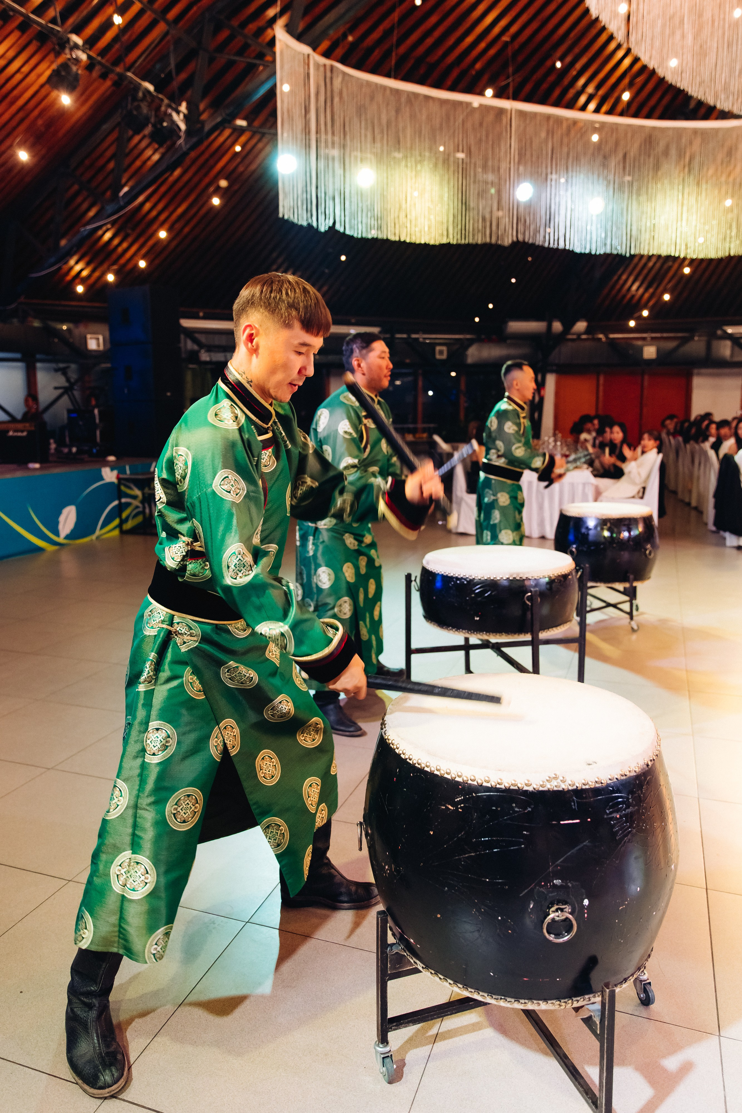 Выпускной вечер. 49 школа. Баран на корове. Свадебный и семейный фотограф в Улан-Удэ