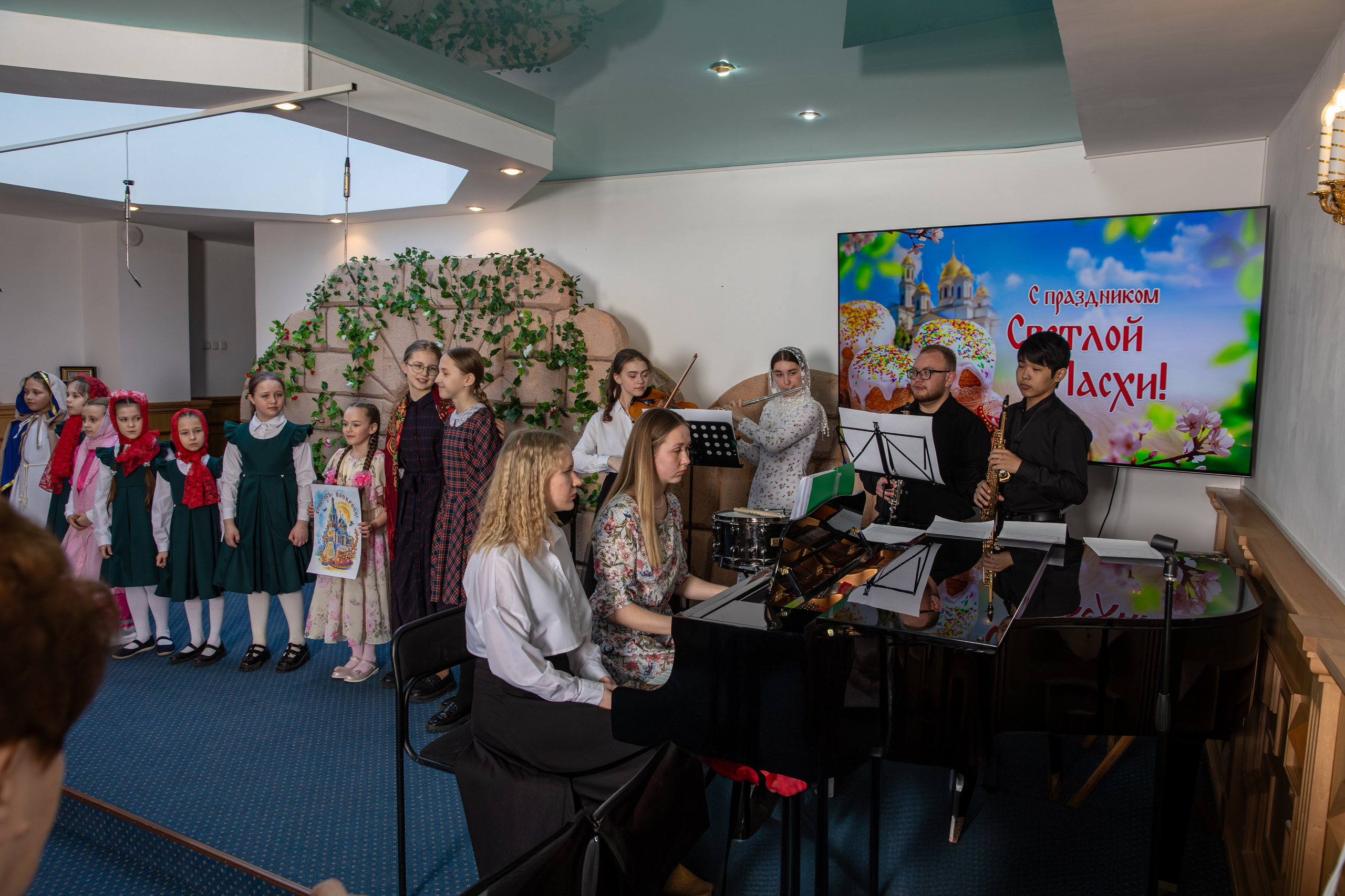 Пасхальный концерт Воскресная школа 2025. Фотограф Таинств Крещение и Венчания г. Магадан Власова Ульяна