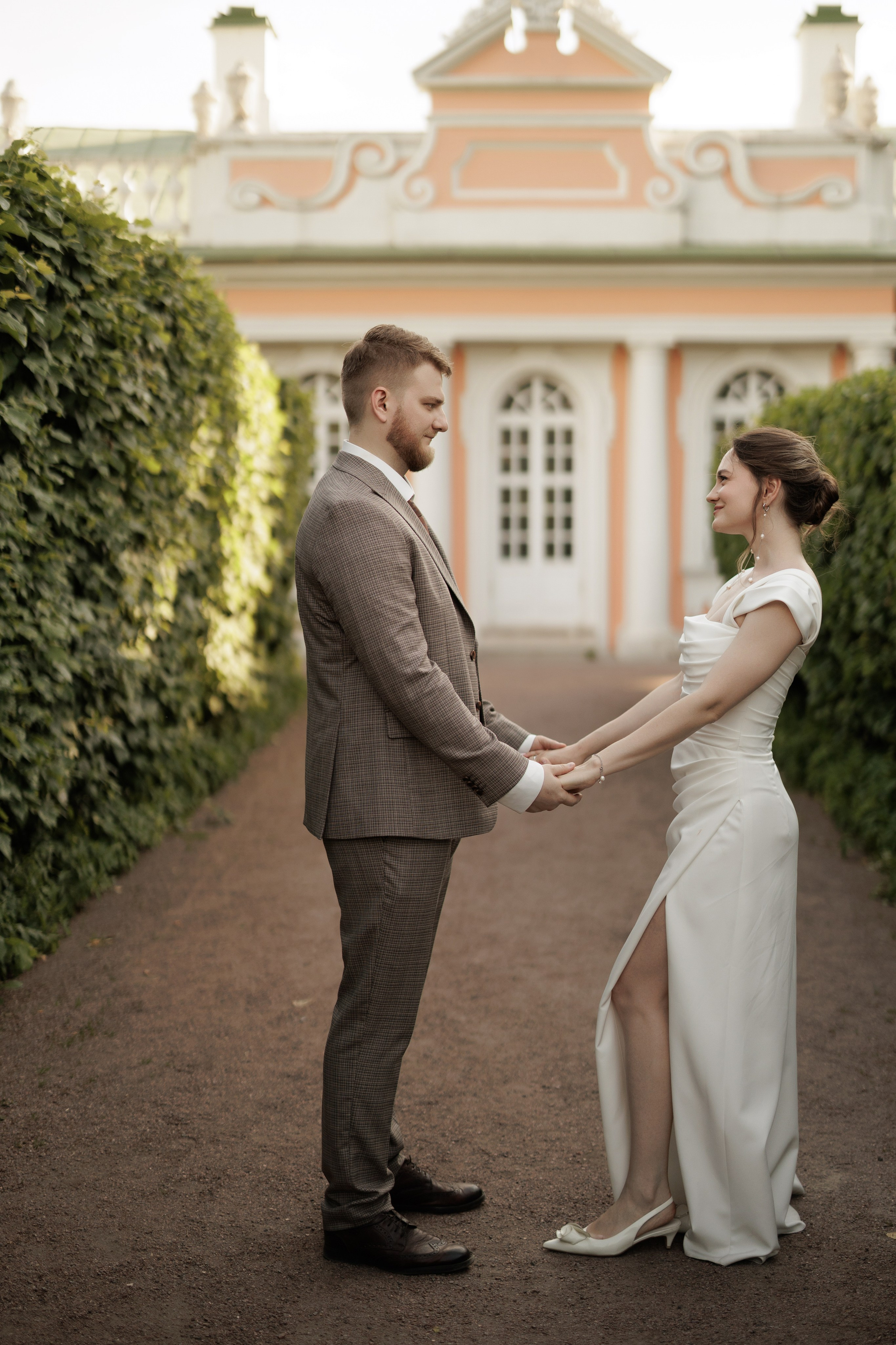 Целуй руками, обнимай губами. Свадебный фотограф в Москве | Профессиональный фотограф | Выгодные цены на услуги