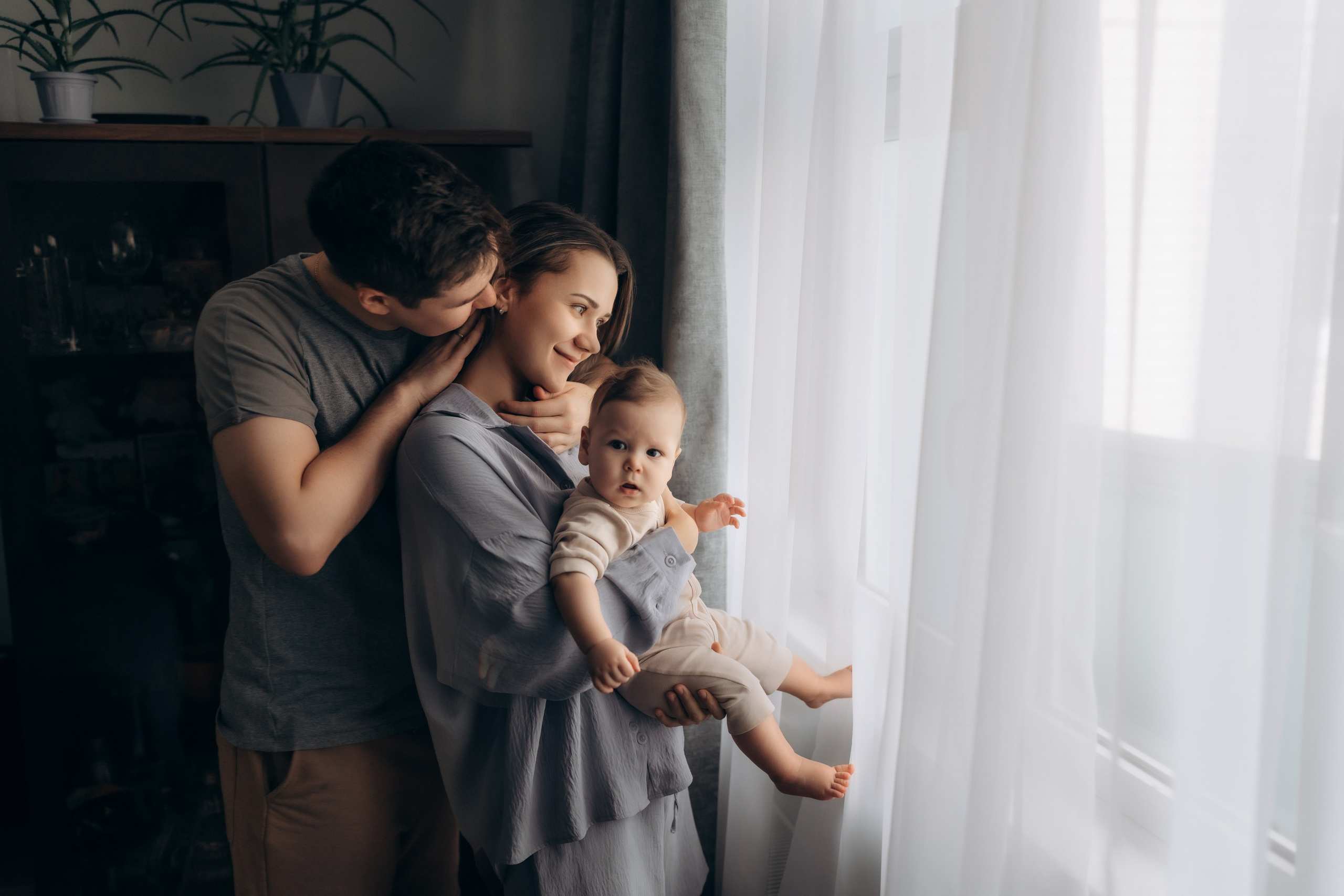 Домашняя фотосессия для Тани, Леши и Ромочки. Детский, семейный и ньюборн фотограф в Москве Юлия Шуарт