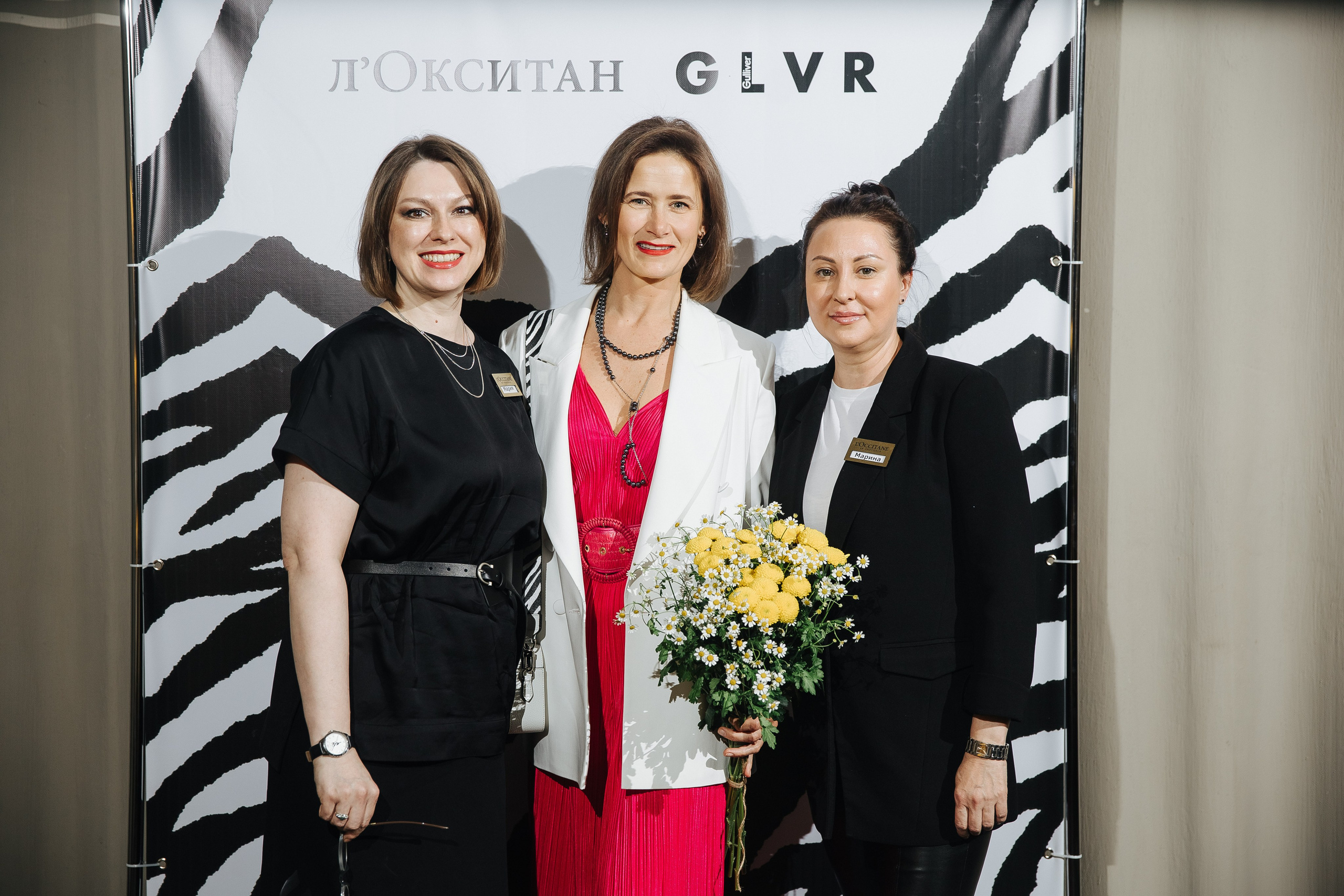 Презентация открытия магазина женской одежды GLVR в ресторане Fresco. Фотограф в Красноярске Надежда Воскресенская