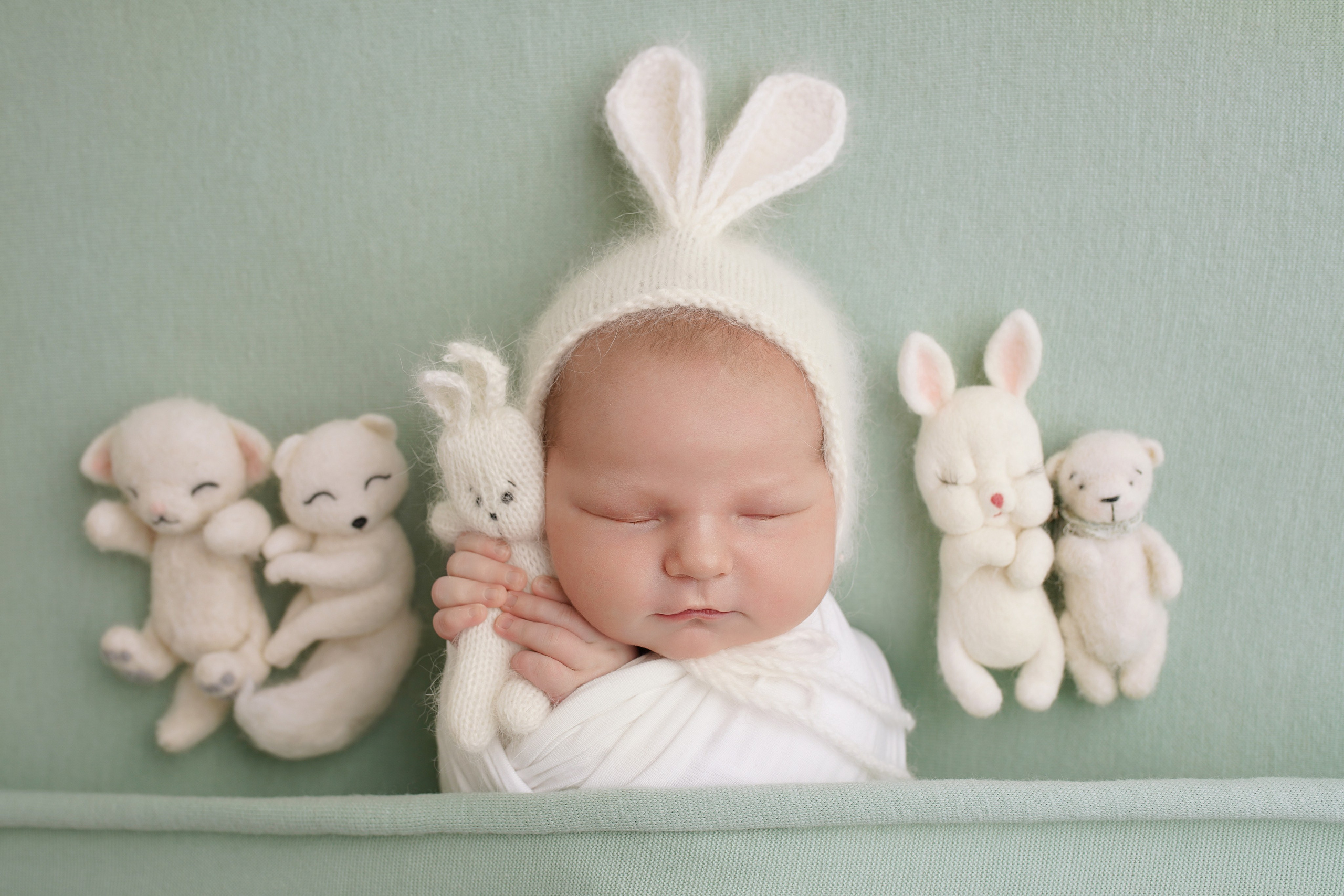 Кокон. Детский фотограф и фотограф новорожденных в Калининград Оксана Иваний