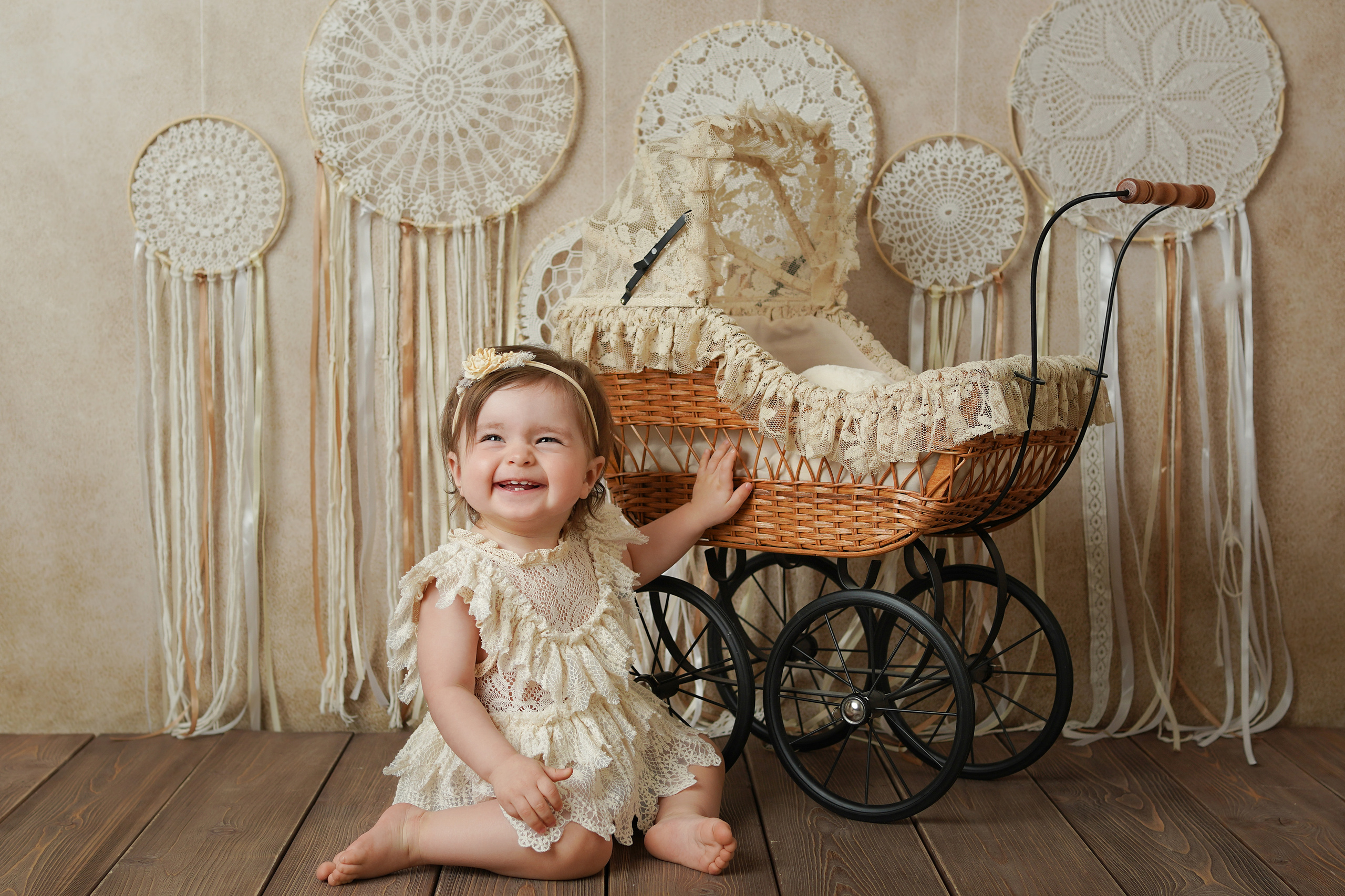 В детской фотостудии можно сделать фотографии Первого годика