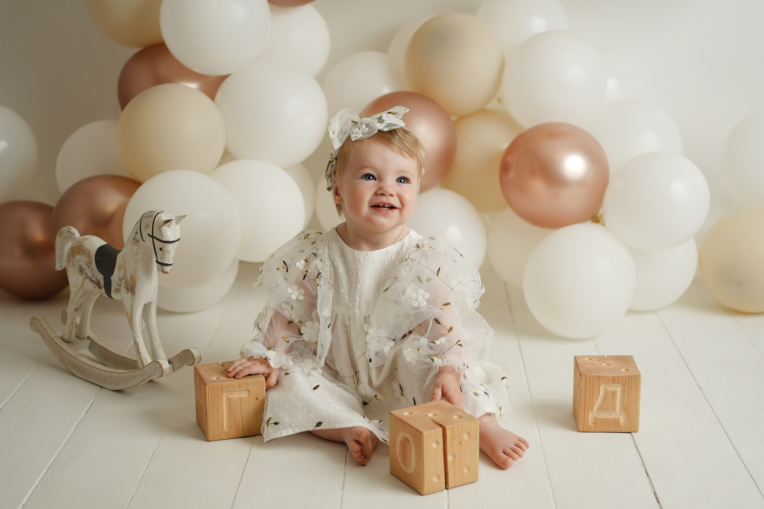 Детская фотосессия проходила в замечательной фотостудии.