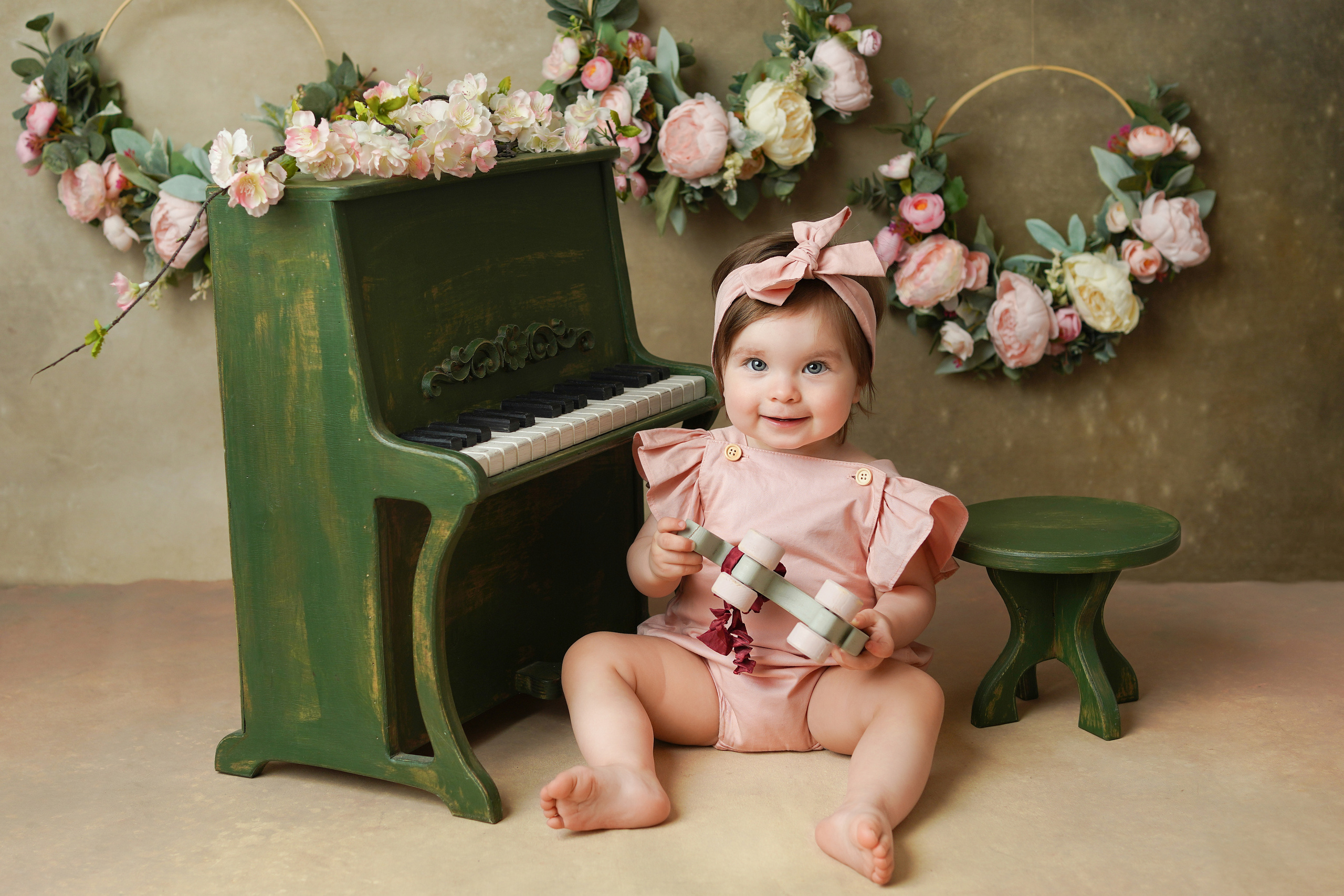 Детская фотосессия Первый год Сони. Детский фотограф и фотограф новорожденных в Калининград Оксана Иваний