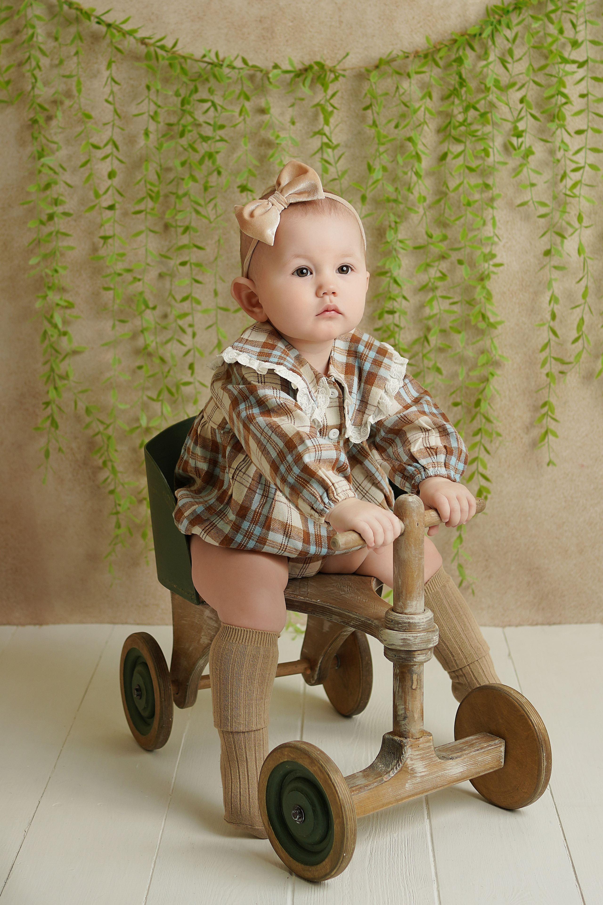 Детская фотосессия Первый год для девочек. Детский фотограф и фотограф новорожденных в Калининград Оксана Иваний