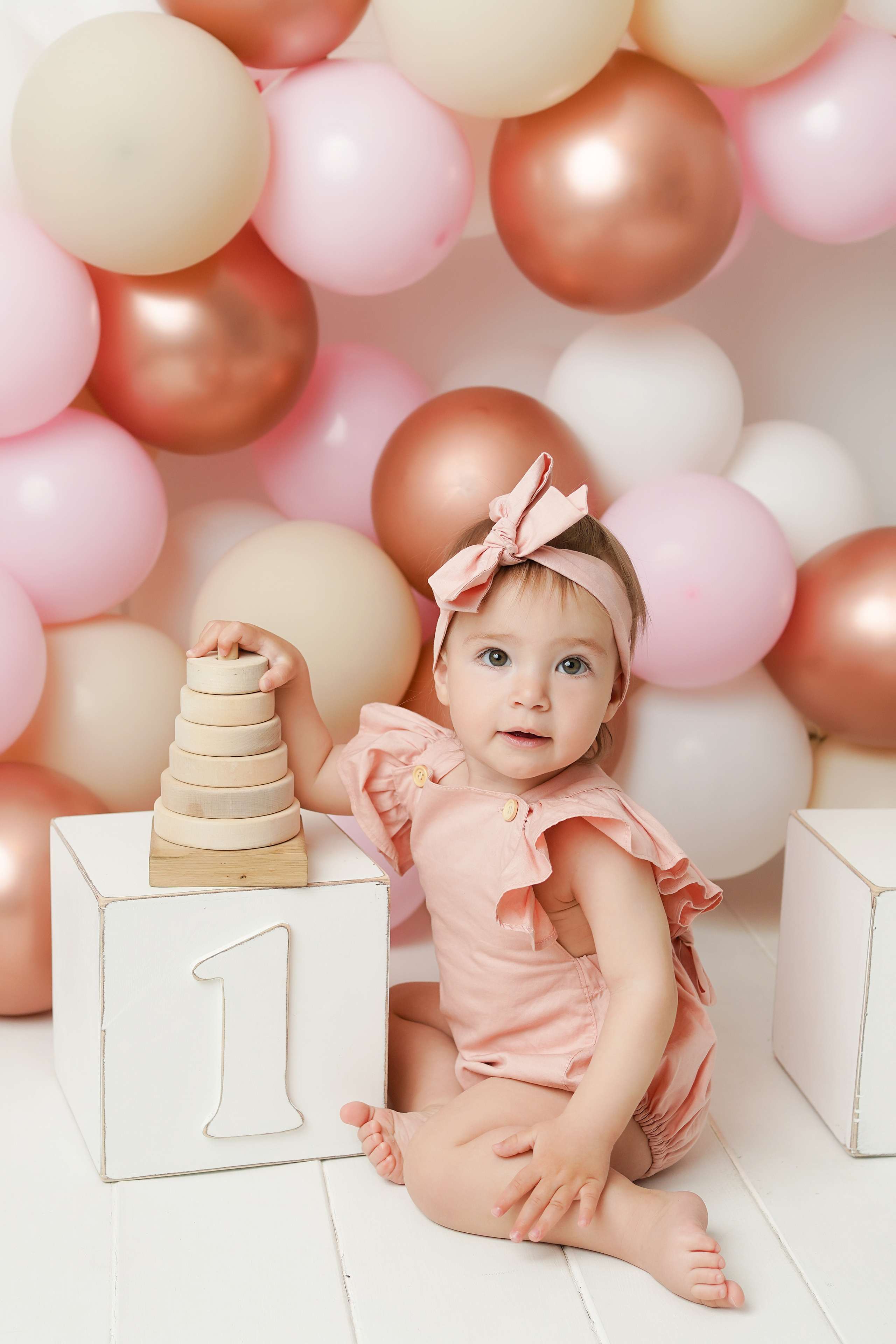 Детская фотосессия Первый год для девочек. Детский фотограф и фотограф новорожденных в Калининград Оксана Иваний