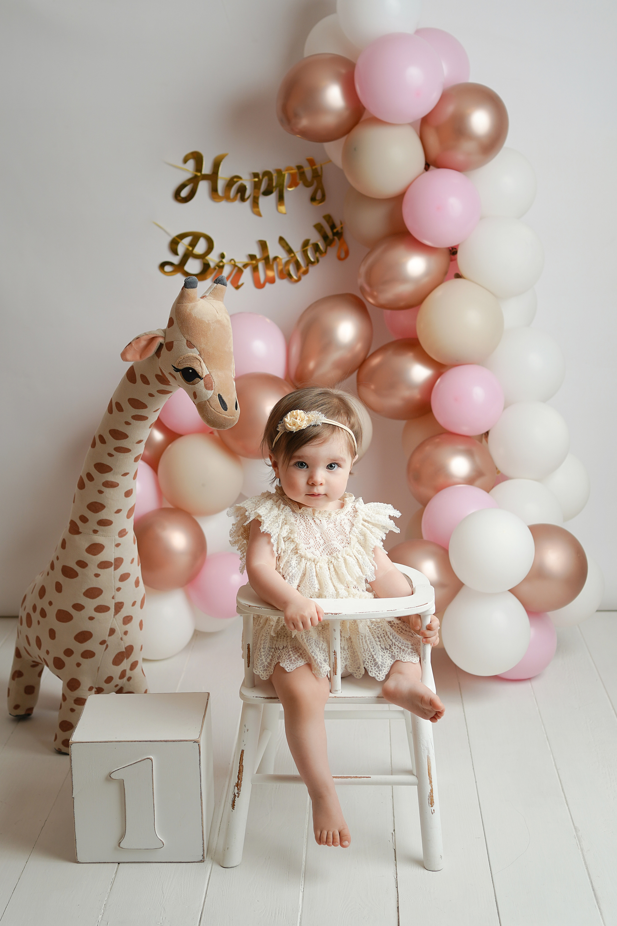 Детская фотосессия Первый год для девочек. Детский фотограф и фотограф новорожденных в Калининград Оксана Иваний