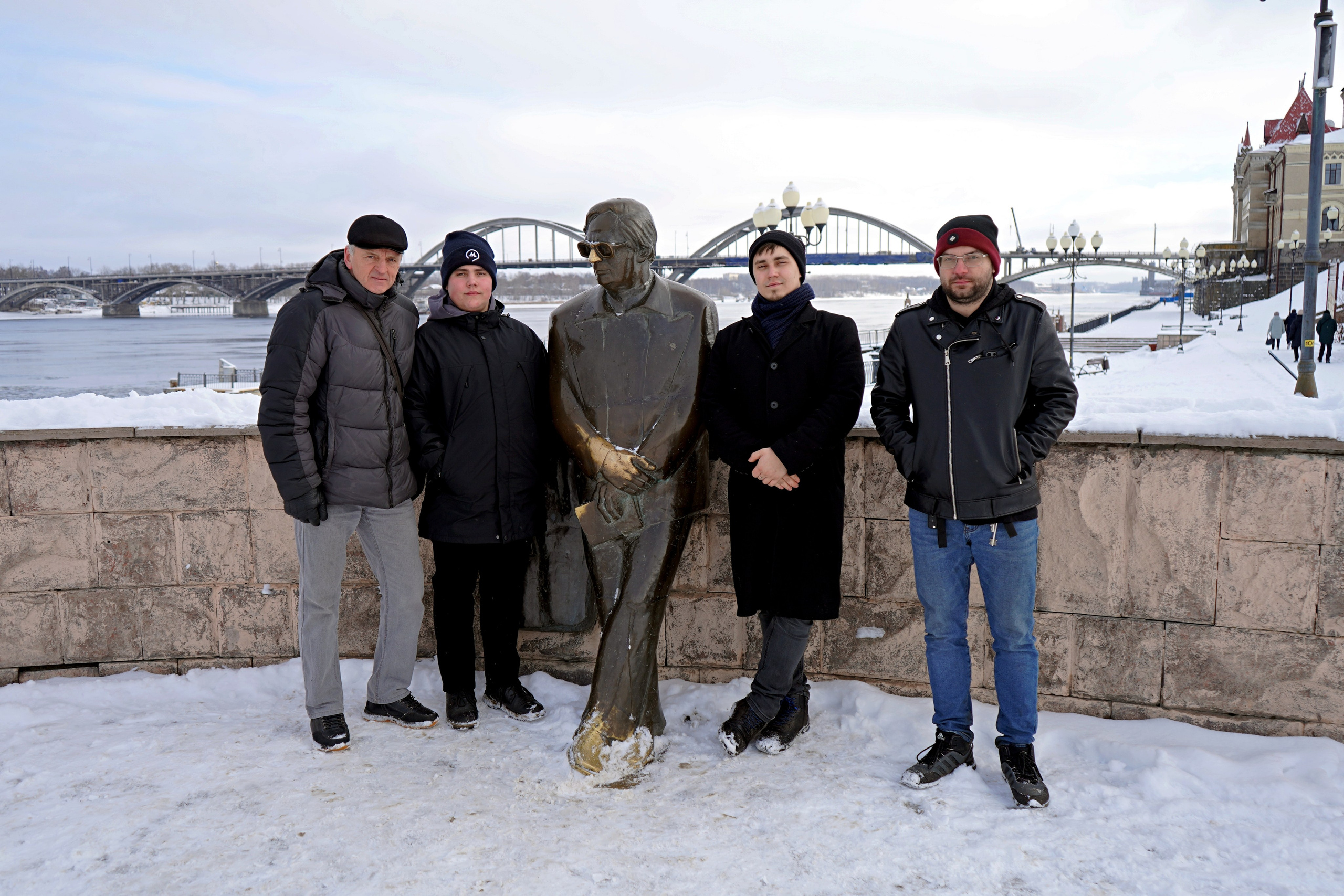 Первый заезд Кунцевых, мороз и ветер. Городок на Волге