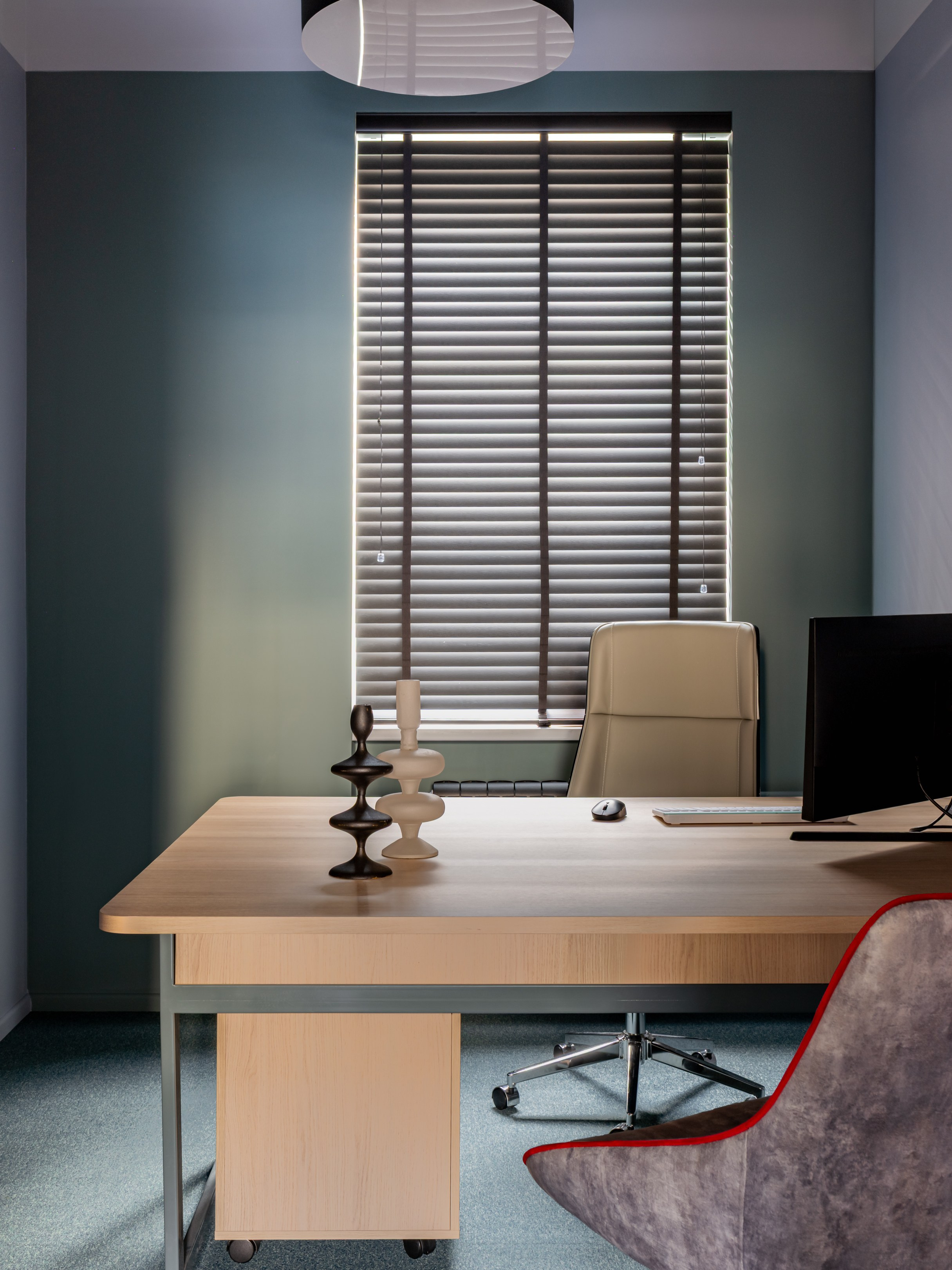 Дизайн интерьера офиса строительной компании в Екатеринбурге. Интерьерный фотограф. Фотограф архитектуры