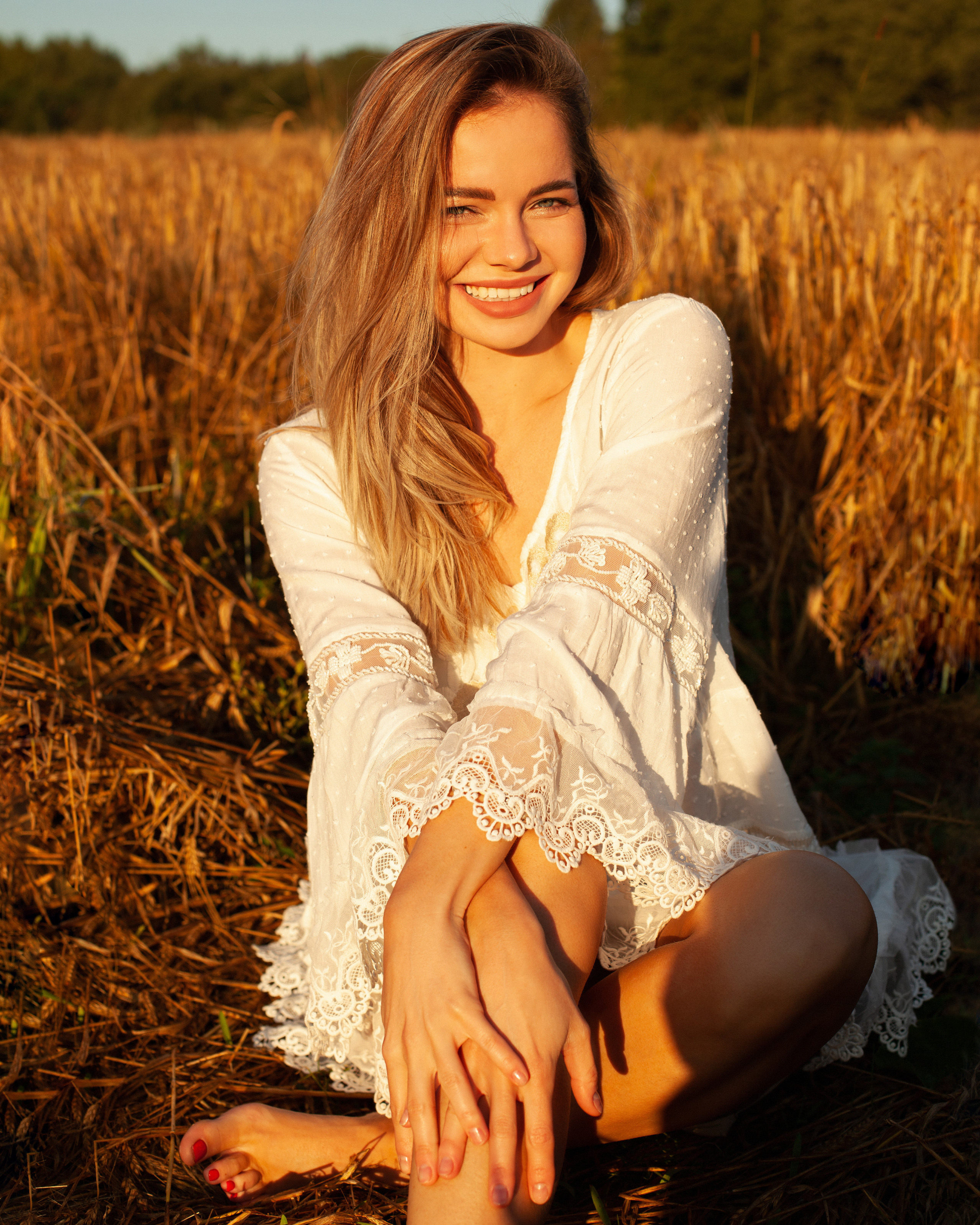 Съемка в пшеничном поле. Контент фотограф в Москве и области Елена Кулакова