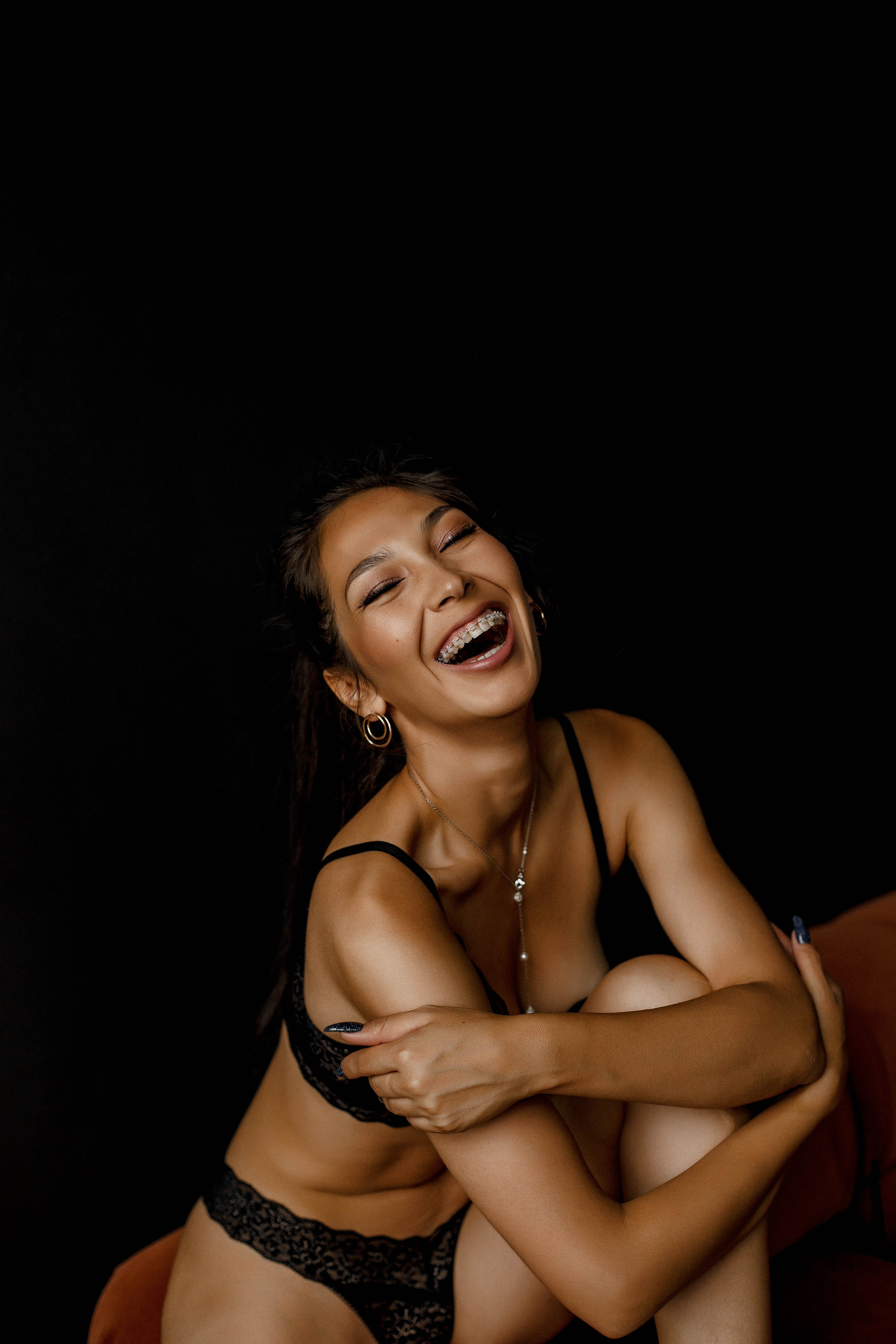 Азиза (в белье). Фотограф из Владивостока Юлия Черепова