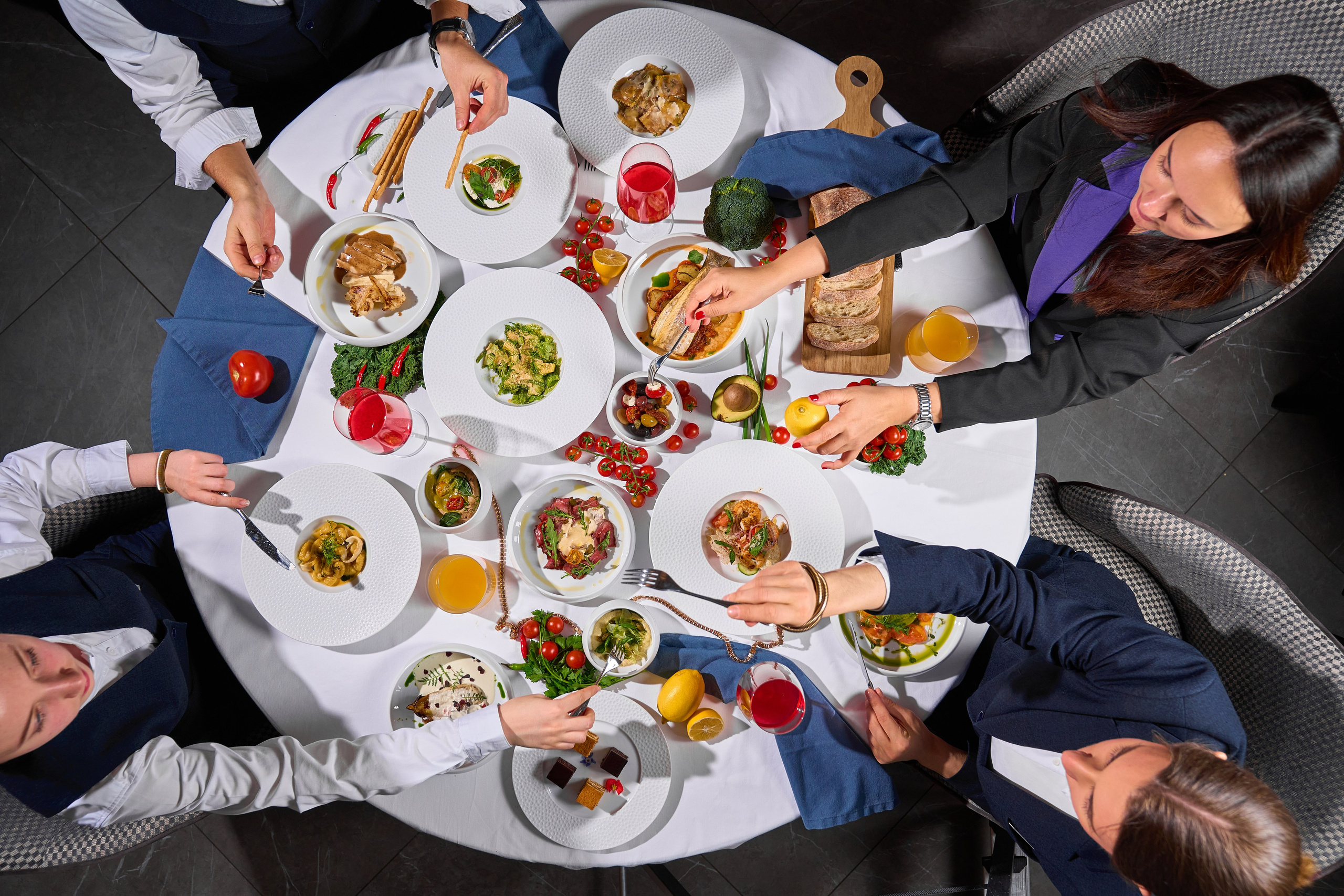 COSMOS ITALY — СЪЕМКА МЕНЮ