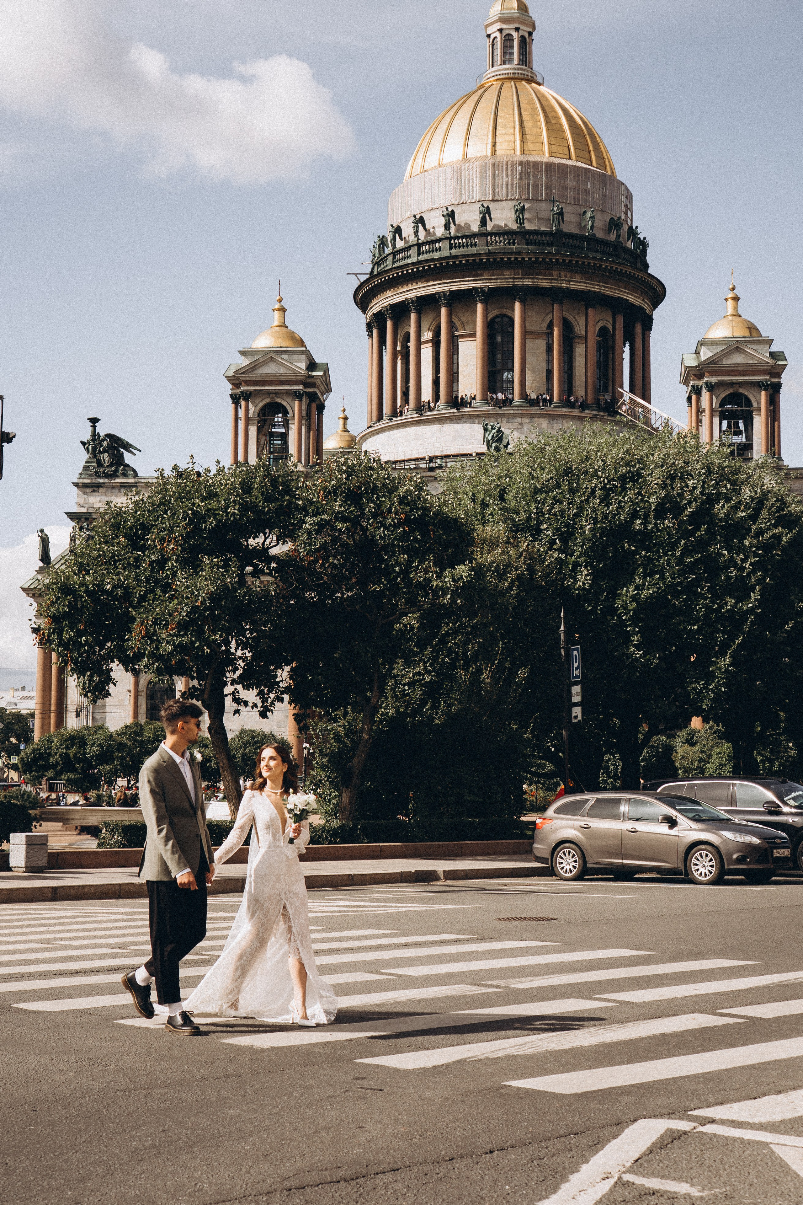 СВАДЕБНАЯ ПРОГУЛКА ВОЗЕ ИСАИКЕВСКОГО СОБОРА АСТОРИИ И ЗАКОНОДАЛЕТНОГО СОБРАНИЯ. Профессиональный фотограф, Санкт-Петербург — Виктория Богомолова