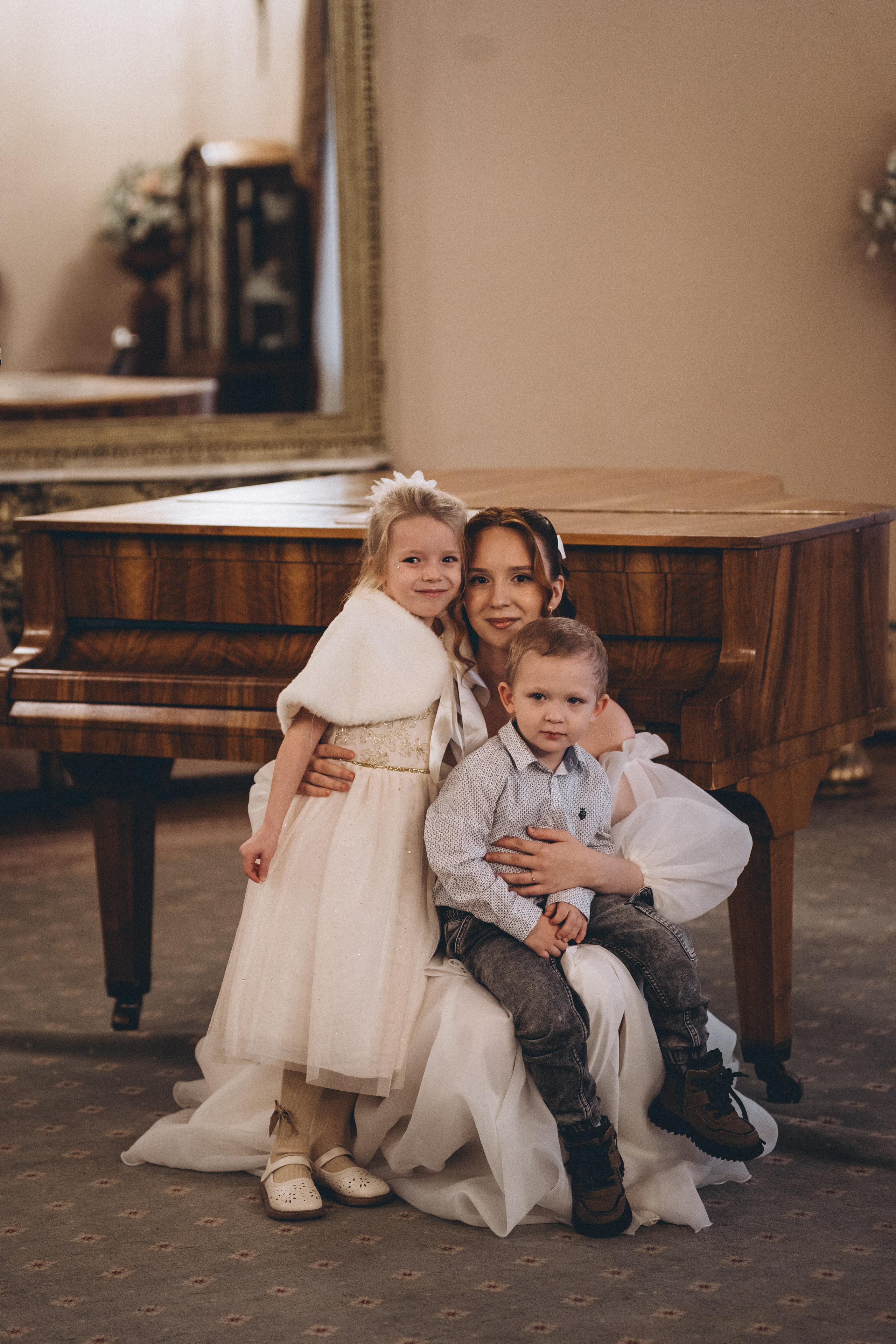 СВАДЕБНАЯ СЬЕМКА ВО ВТОРОМ ДВОРЦЕ С ГОСТЯМИ И ПРОГУЛКА В ТАВРИЧЕСКОМ САДУ. Профессиональный фотограф, Санкт-Петербург — Виктория Богомолова