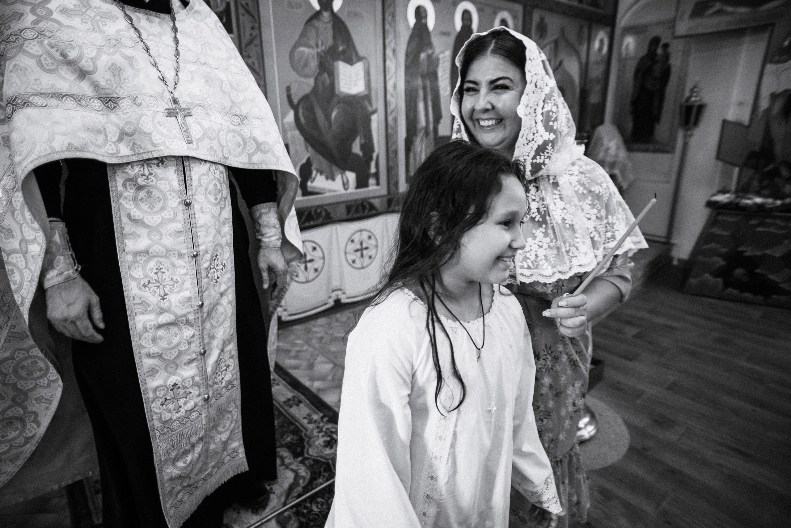 Крещение Даши и Алены. Семейный документальный фотограф в Волгограде Мариэта Додина