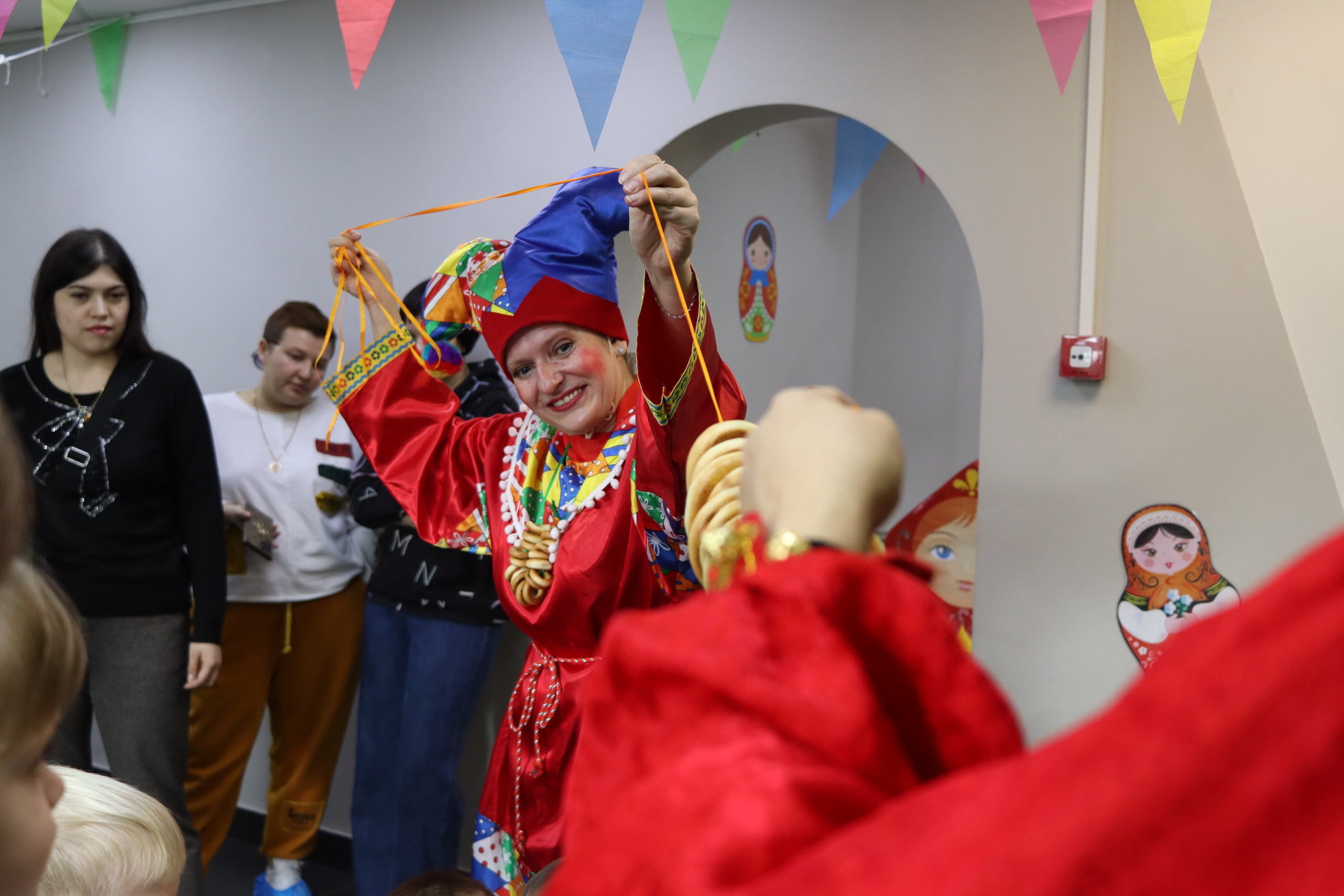 Масленица для малышей в «Зелёной груше». Репортажный фотограф в Москве и Зеленограде Karina-vozd