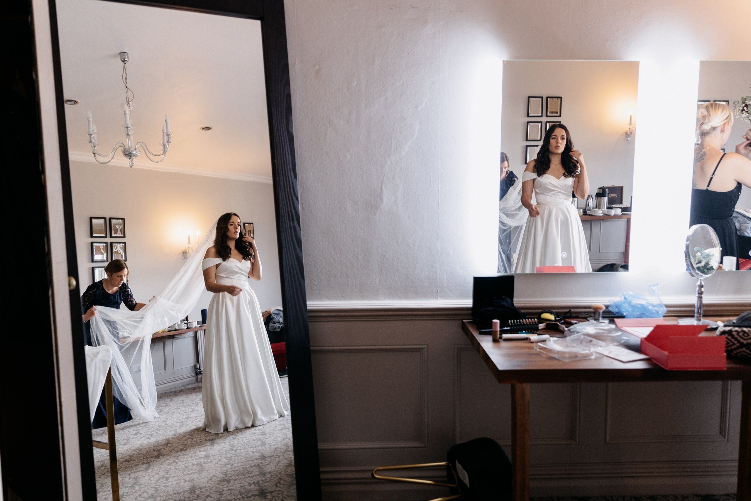 Hartsfield Manor Wedding. Moments Catchers — Wedding Photography & Video Duo in London