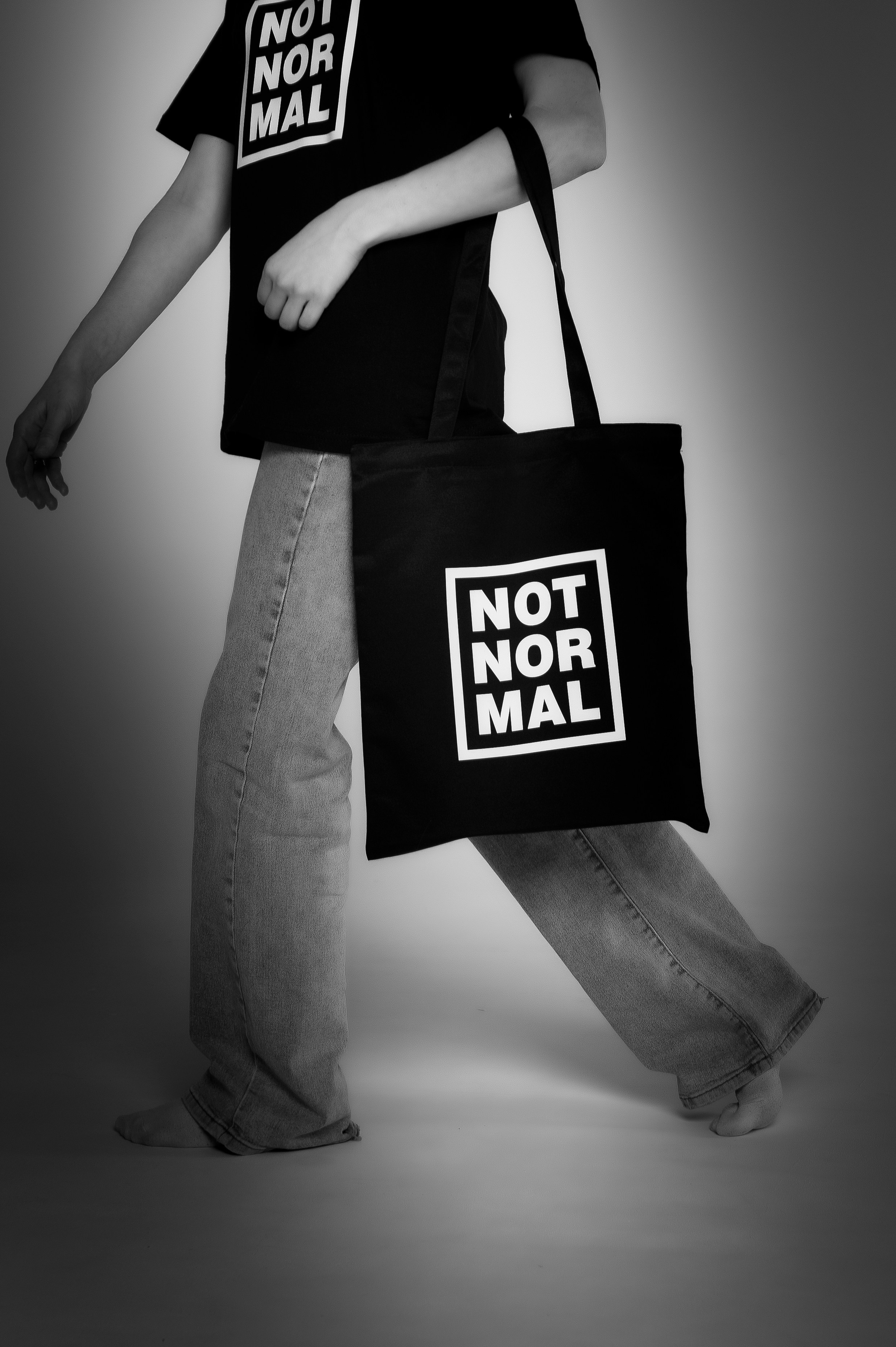 NOT NOR MAL. Фотограф