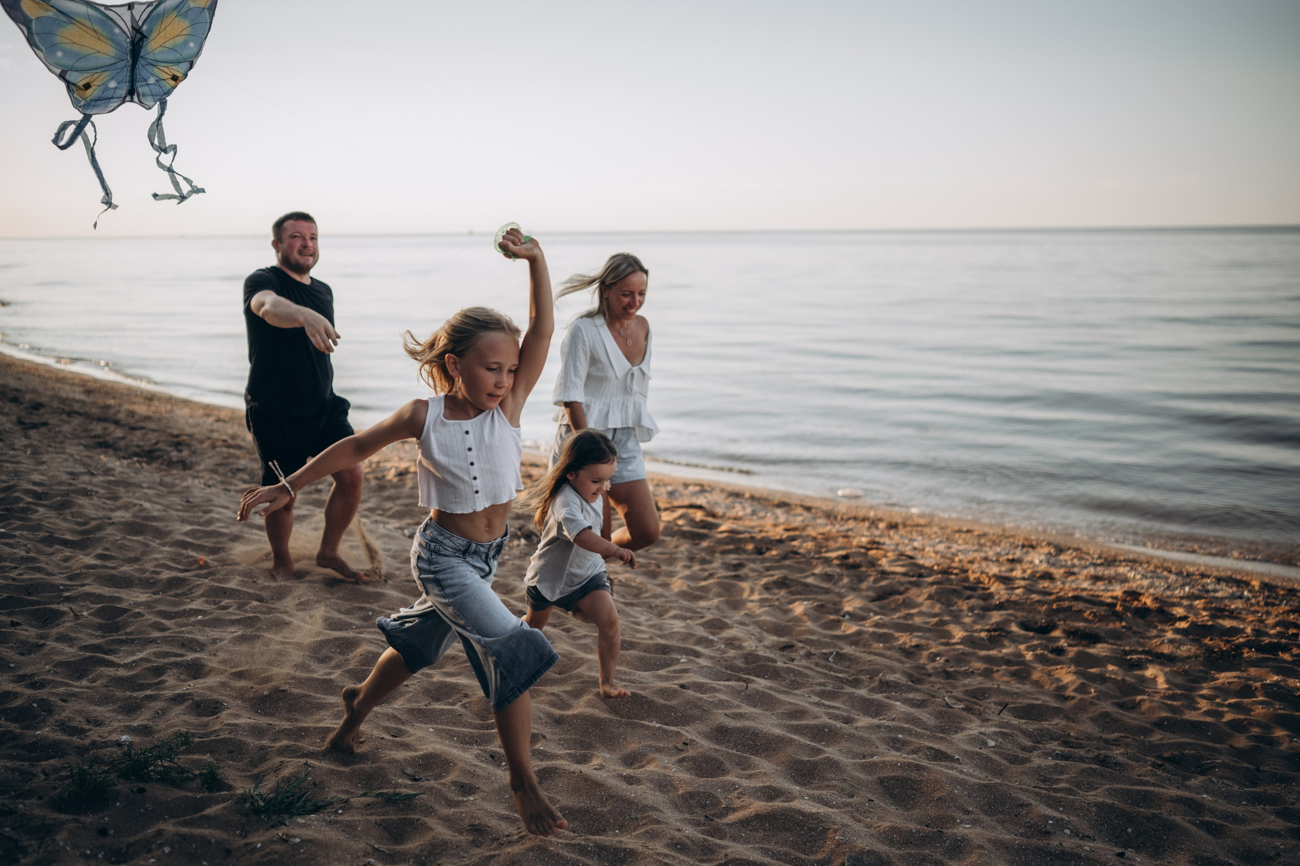 Стас, Наталья, Маруся и Саша. Фотограф Горбенко Анна