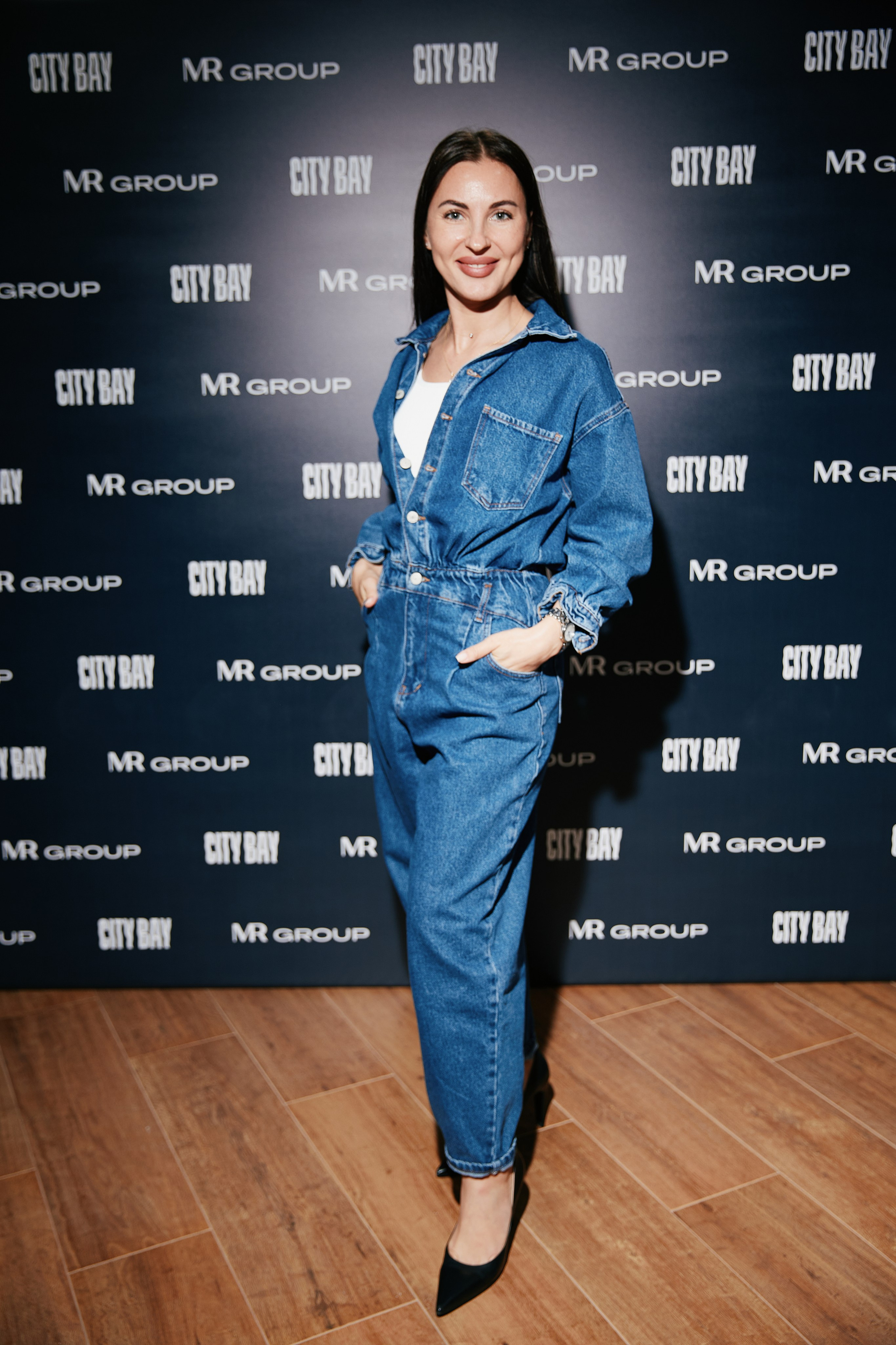 Презентация MR Group в ibis 23.04. Свадебный репортажный фотограф краснодар максим дремов дрёмов фотосессия студия цена