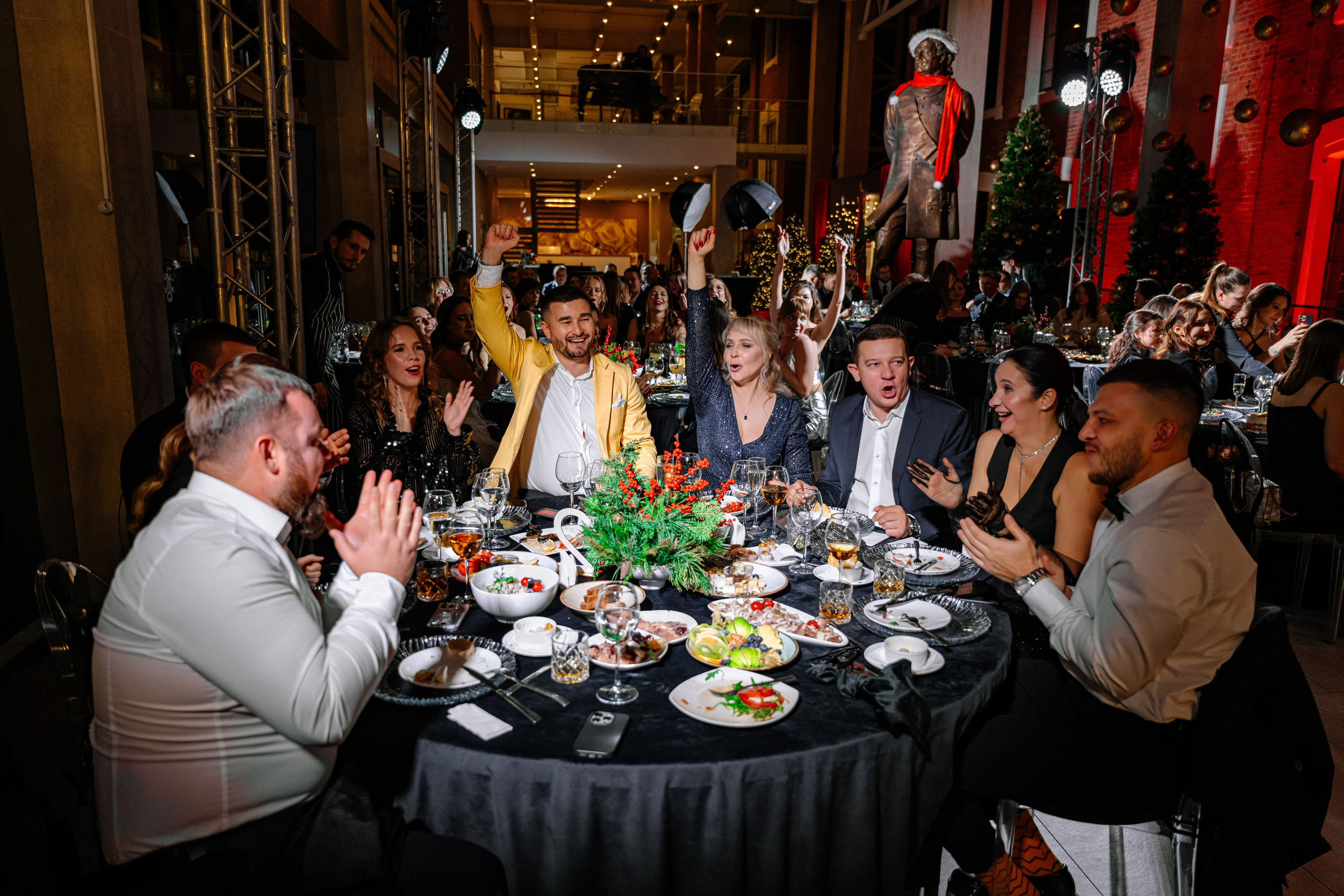 PROGRESS — Корпоратив. Максим Комаров — Профессиональный фотограф