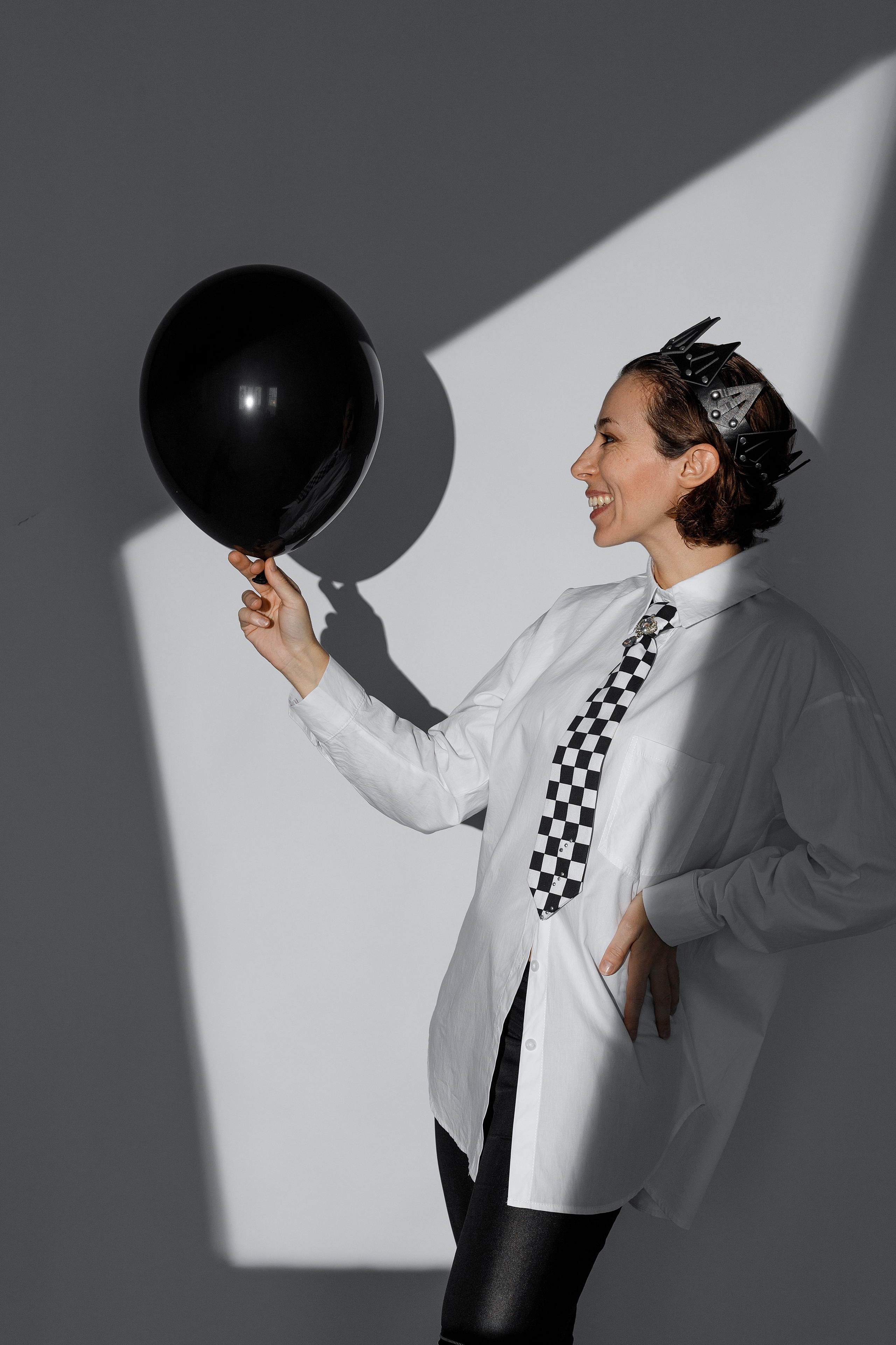 галстук и корона