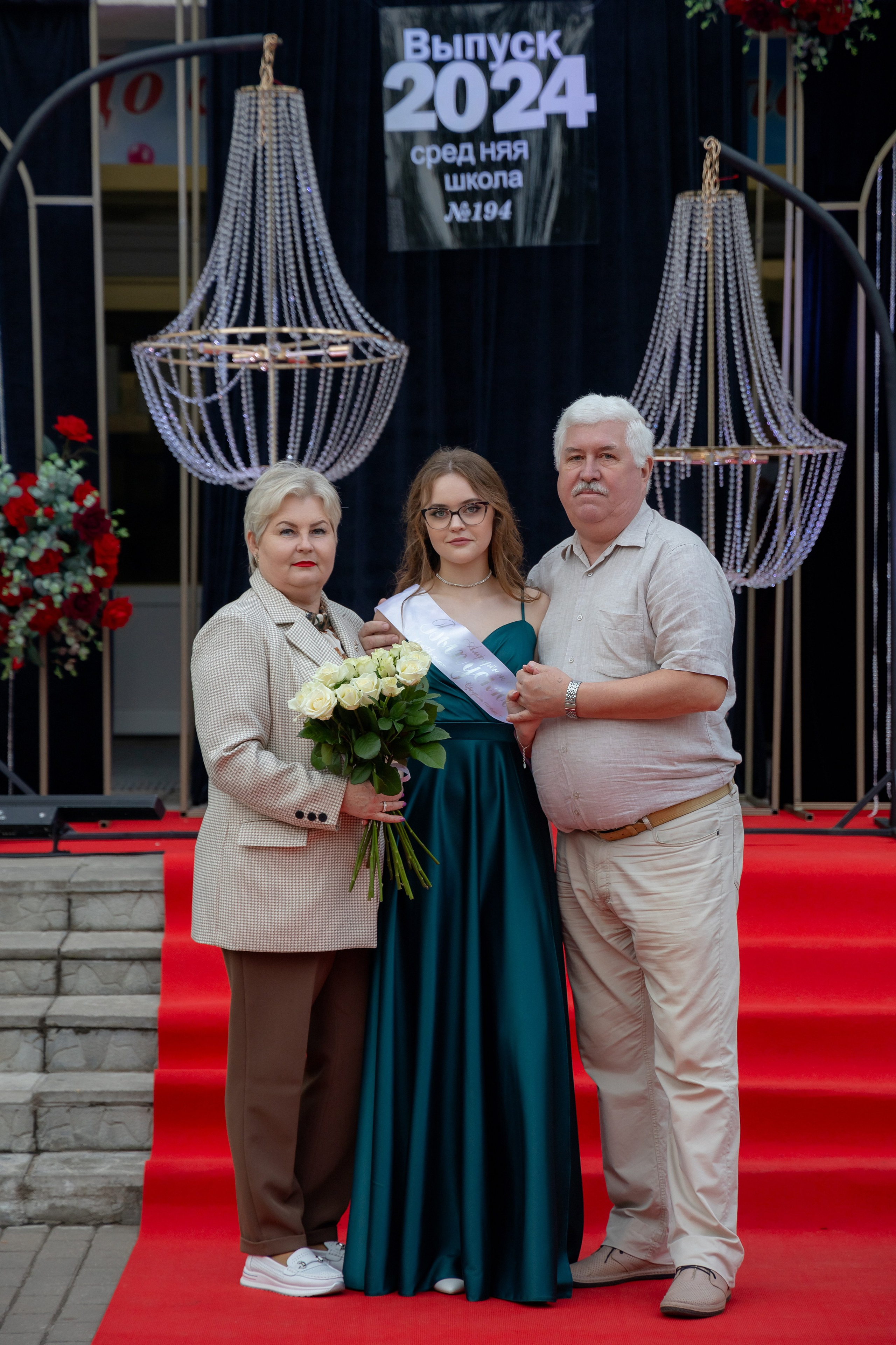 Школьный выпускной 2024 год в Соколе (Минск). Свадебный фотограф в Минске/Беларуси Сергей Спиридонов