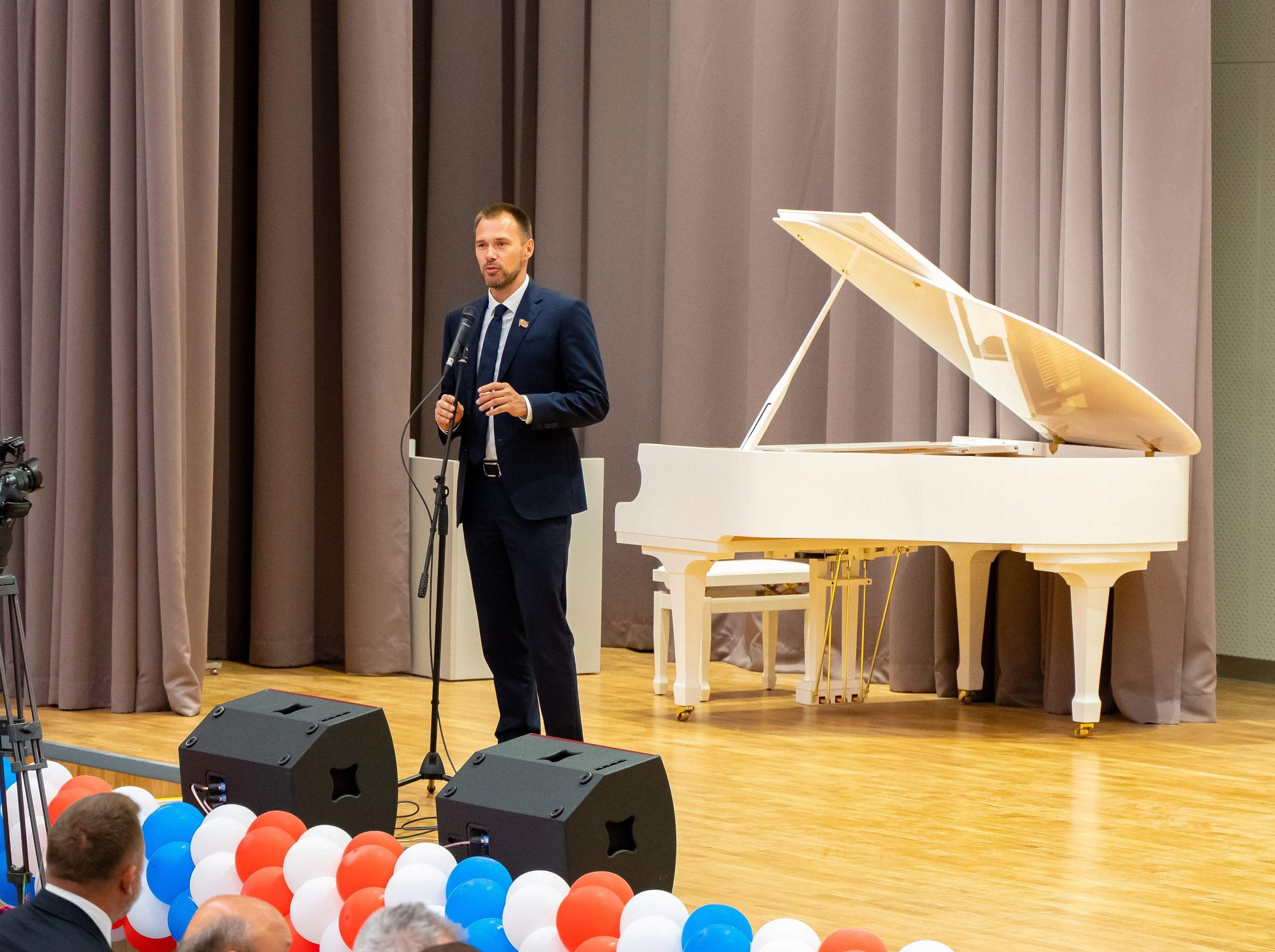 1 сентября Гимназия им. Н.В.Пушкова. Детский и семейный фотограф. ВЫПУСКНЫЕ АЛЬБОМЫ. Москва
