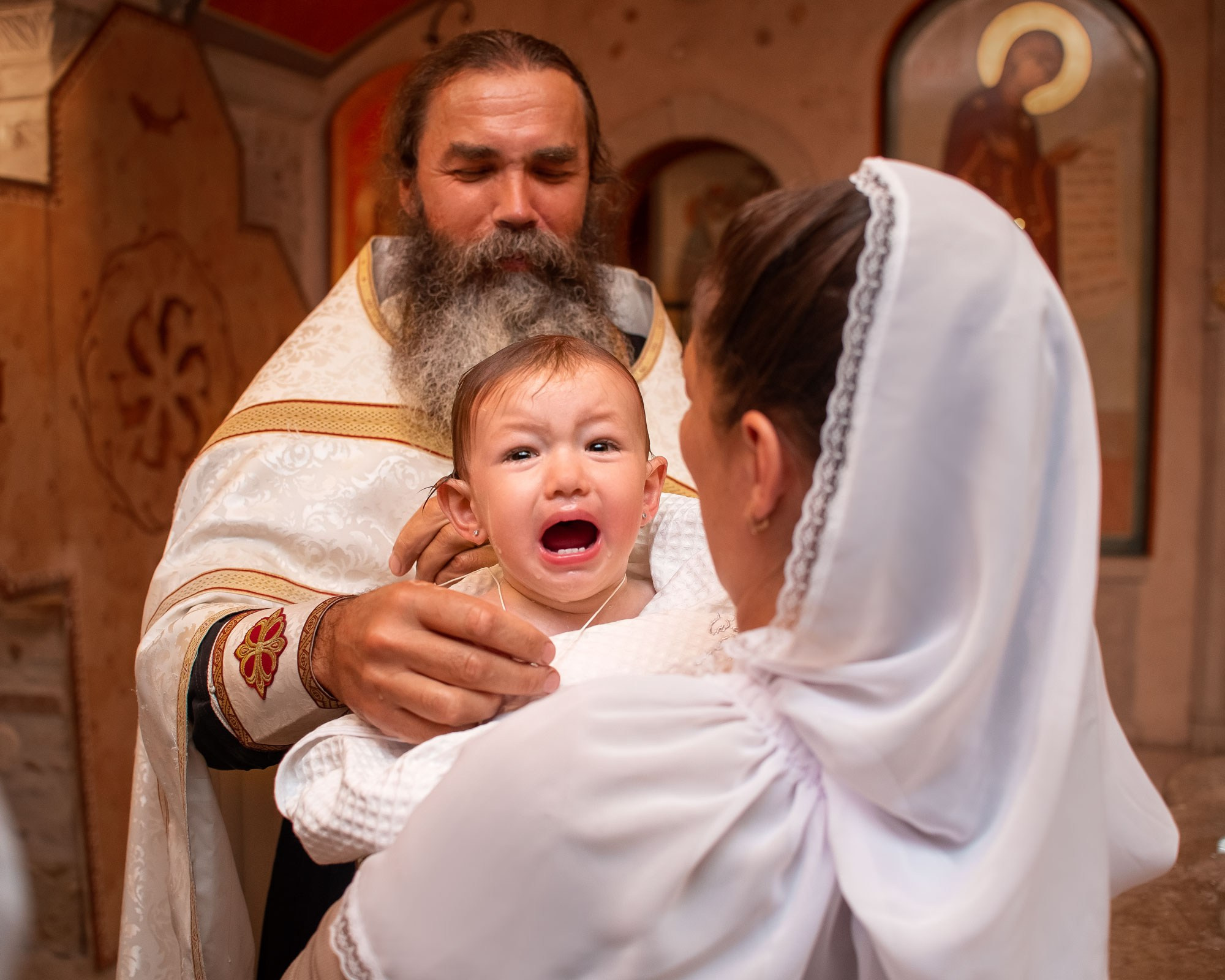 Крещение Настеньки в Свято-Елисаветинском монастыре. Семейный фотограф на выписку из роддома и крещение Минск Настя Гришук
