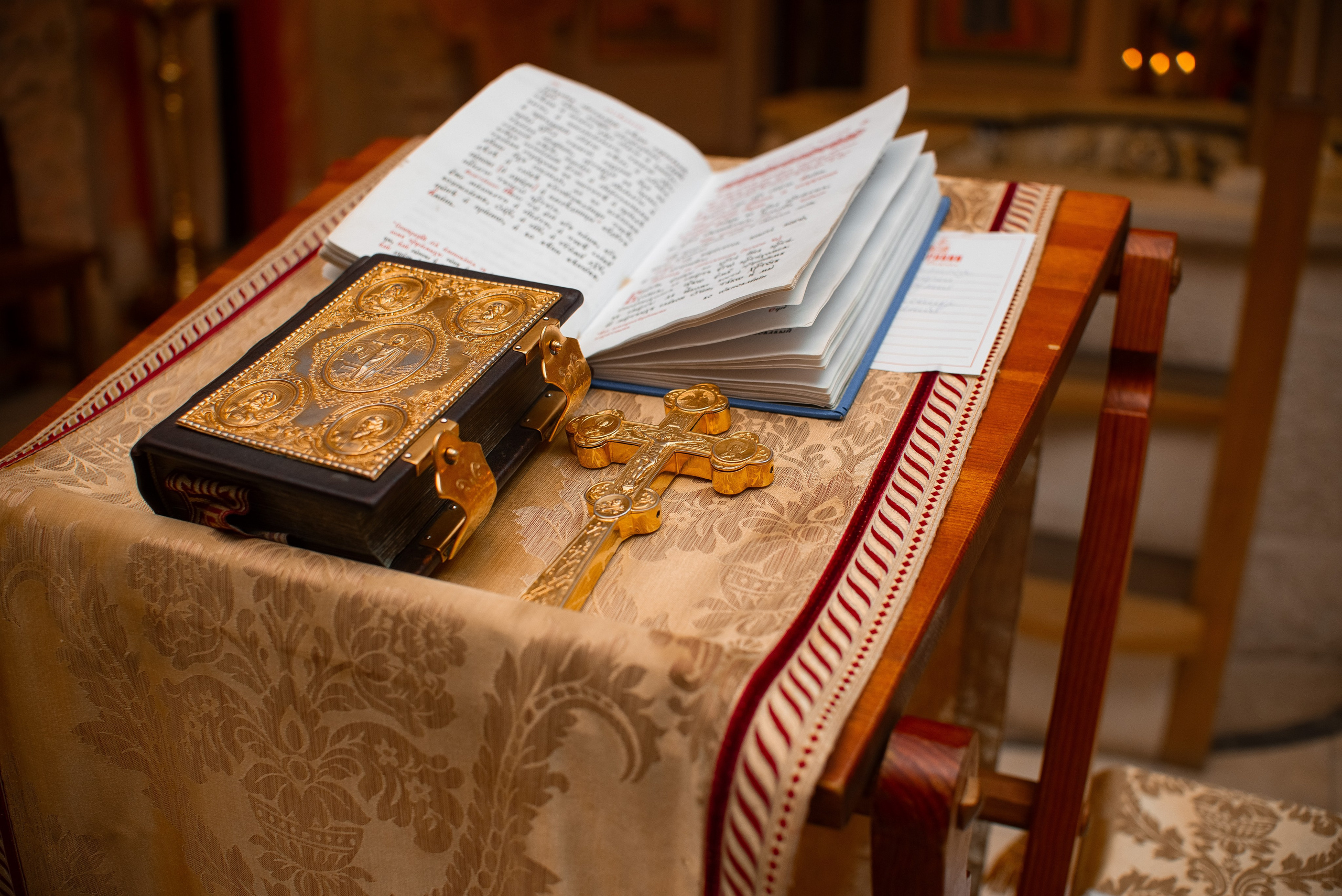 Крещение Василисы в Свято-Елисаветинском монастыре. Семейный фотограф на выписку из роддома и крещение Минск Настя Гришук