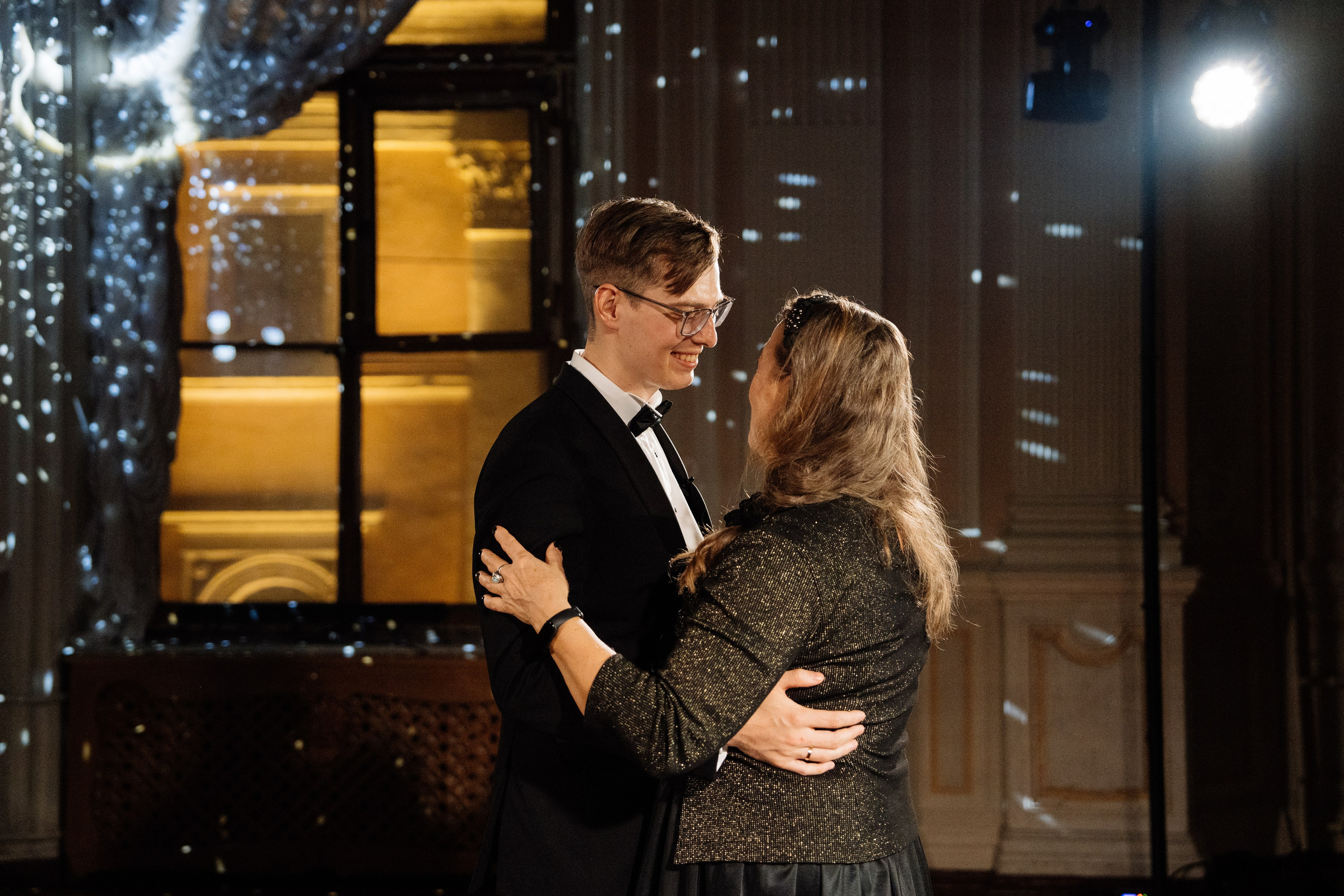 Современная свадьба во дворце. Свадебный фотограф организатор в Санкт-Петербурге Ассоль Опарина