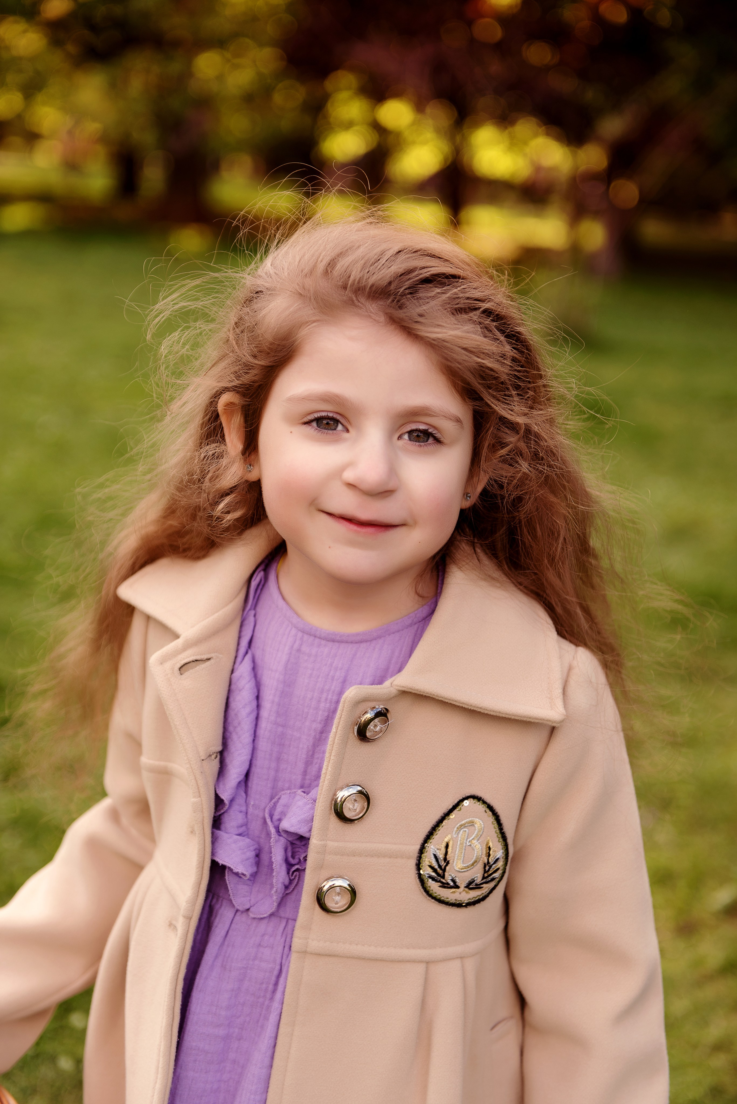 Семейная фотосессия в сиреневом саду. Детский фотограф в Долгопрудном и Москве