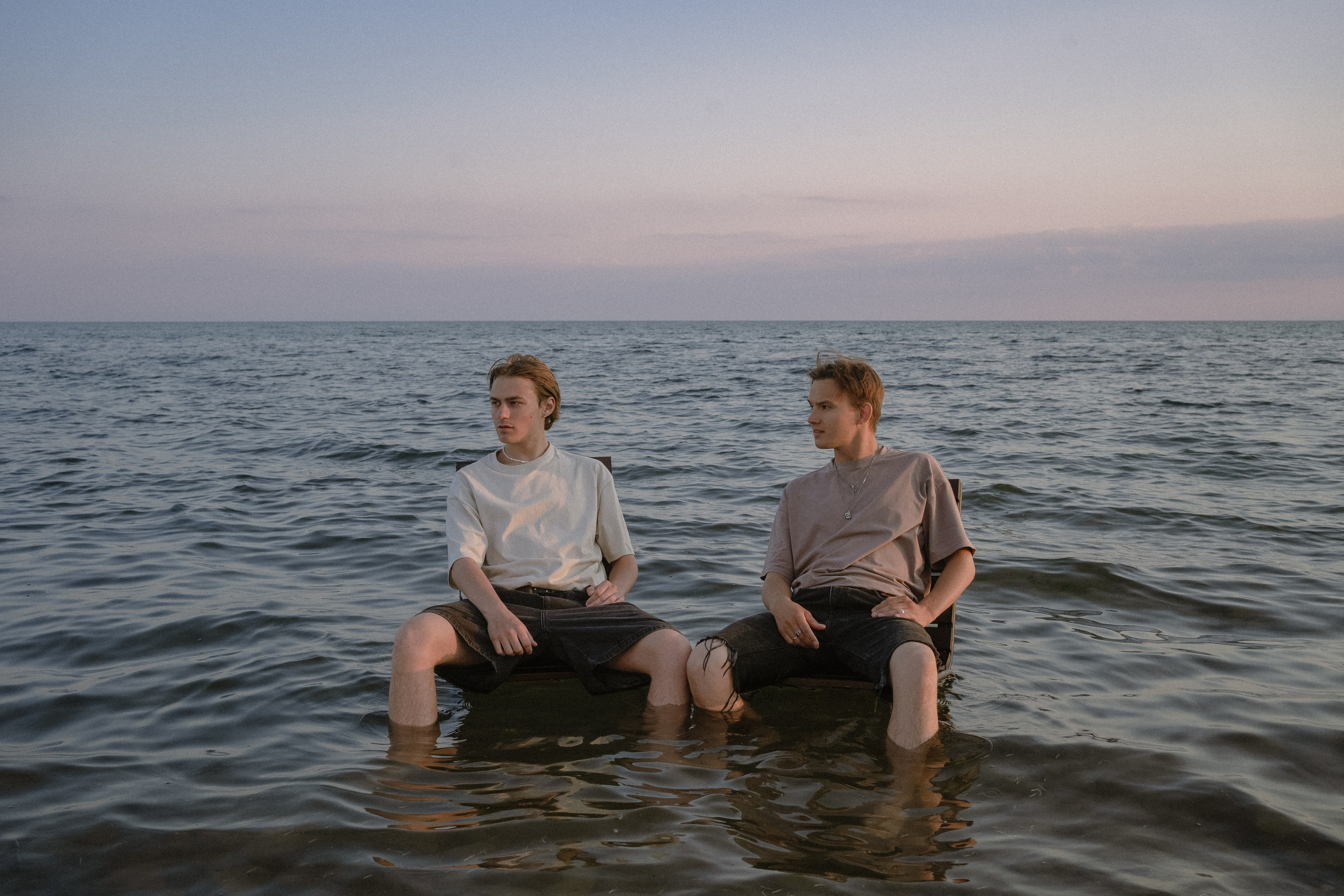 Последствие случайной встречи. Обложка сингла + контент-съемка. Творческие фотосессии в Москве. Фотоальбом лидера группы ЯЛО