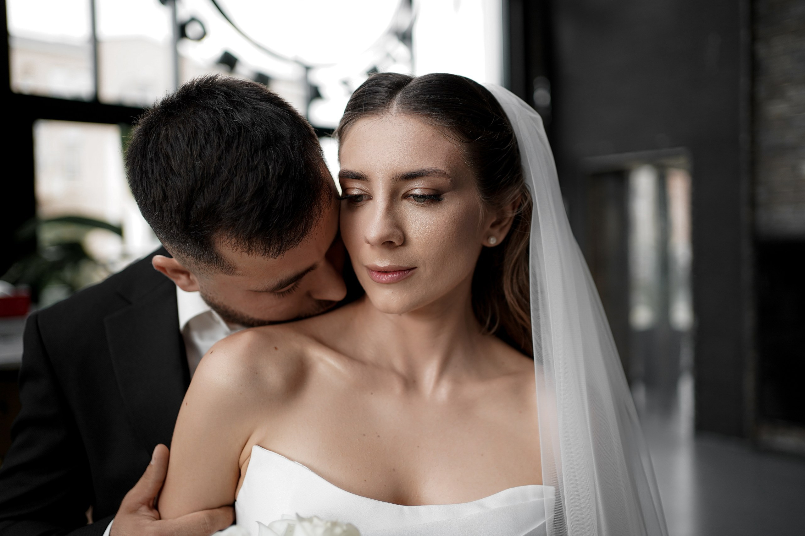 Виктория и Тарон в отеле Арка. Свадебный фотограф Ростов-на-Дону. Свадебный фотограф в Ростове-на-Дону. Таинство Крещения и Венчания, семейные фотосессии. Алёна Чёботова