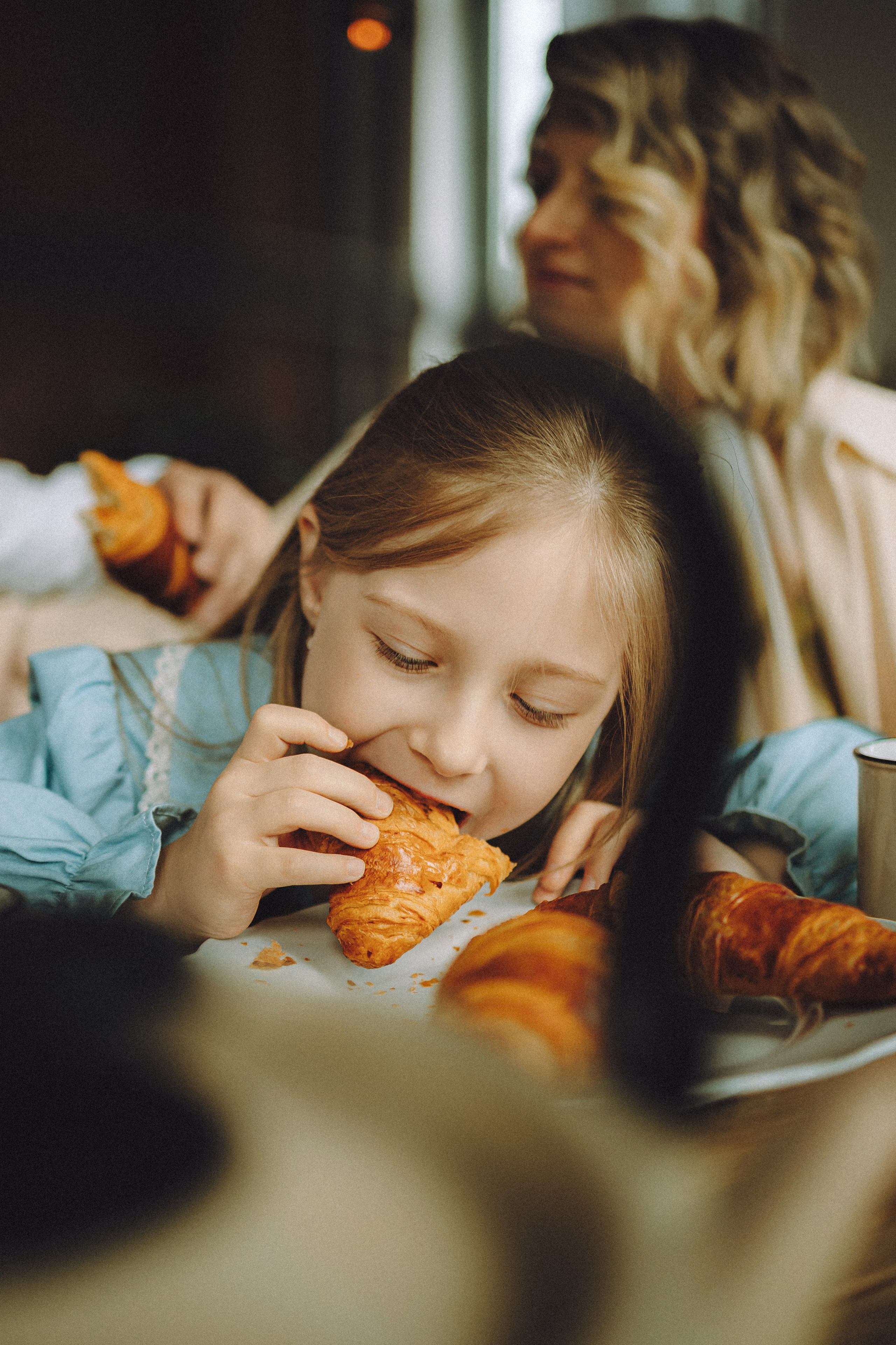 Валя, Вася, Аня и Ириска