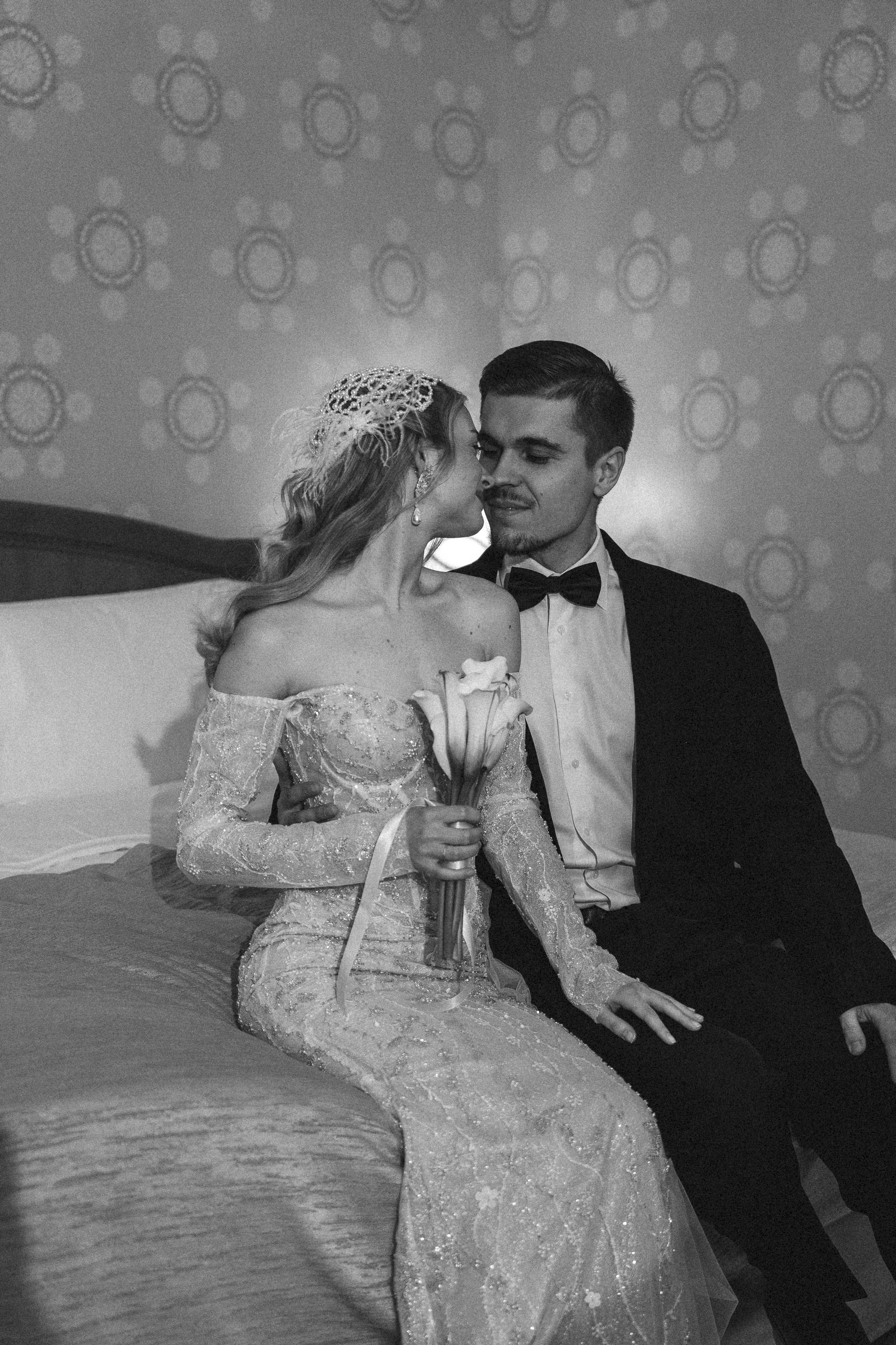 Свадебная фотосессия в отеле Метрополь. Свадебный фотограф в Москве Анна Полушина