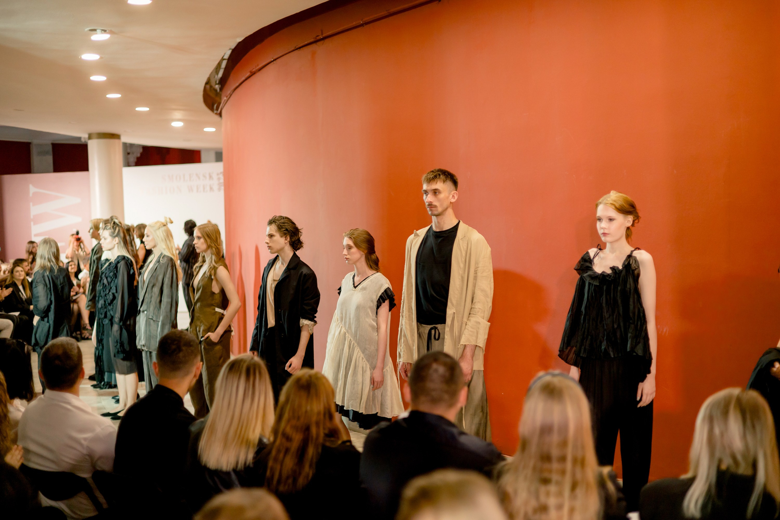 Smolensk Fashion Week 2025_ФИНАЛЬНЫЙ ПОКАЗ ДРАМТЕАТР. Главная