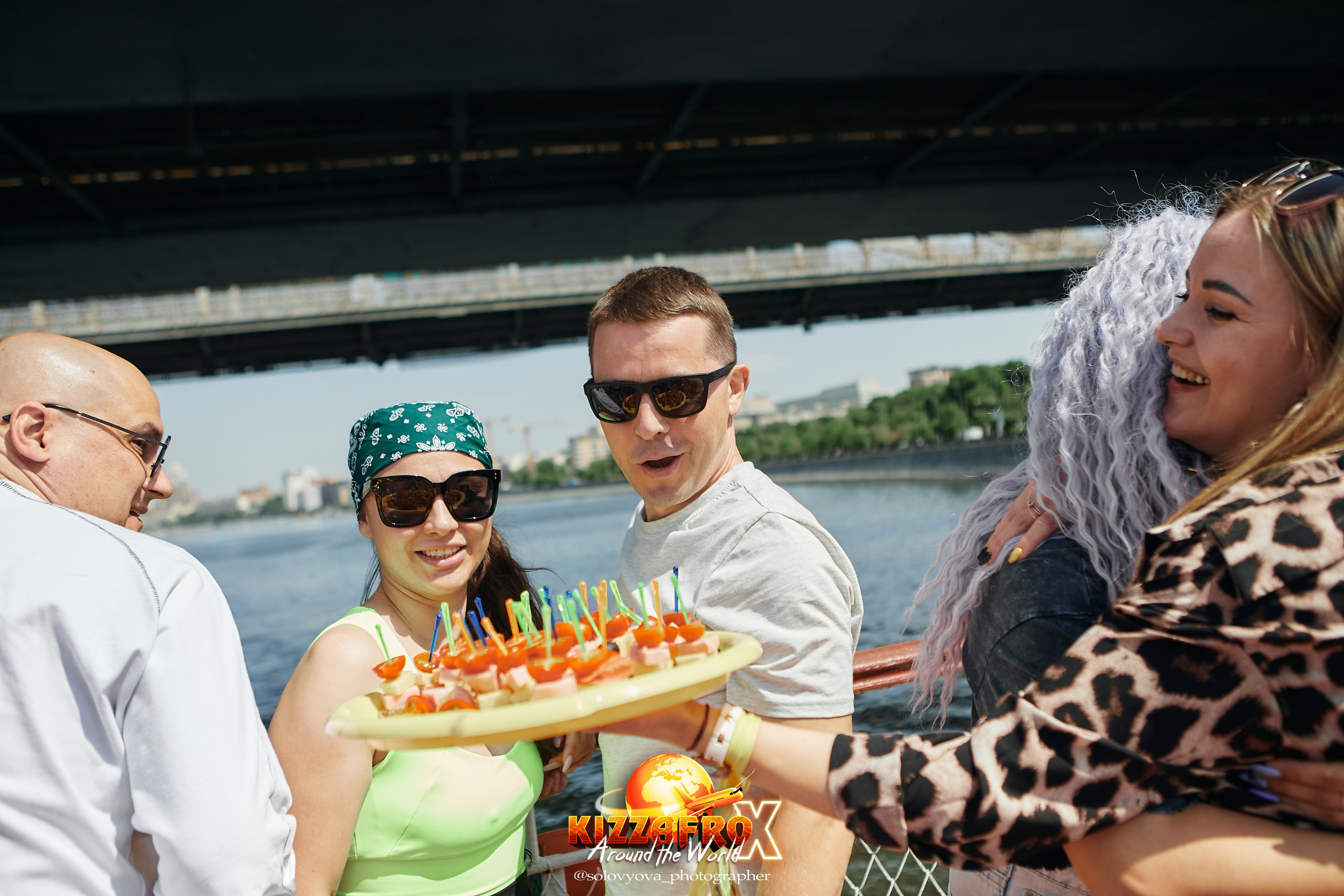 Boat party. Свадебный фотограф