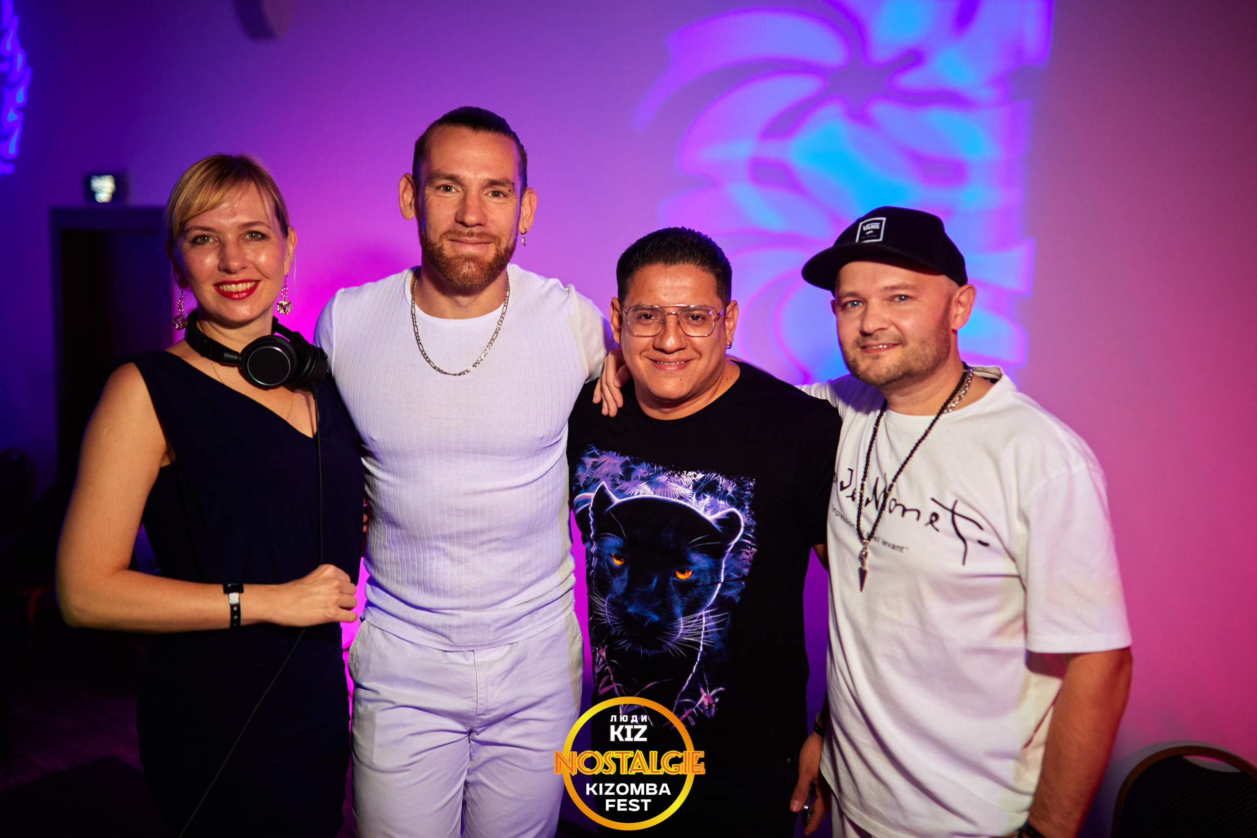 Neon party. Свадебный фотограф