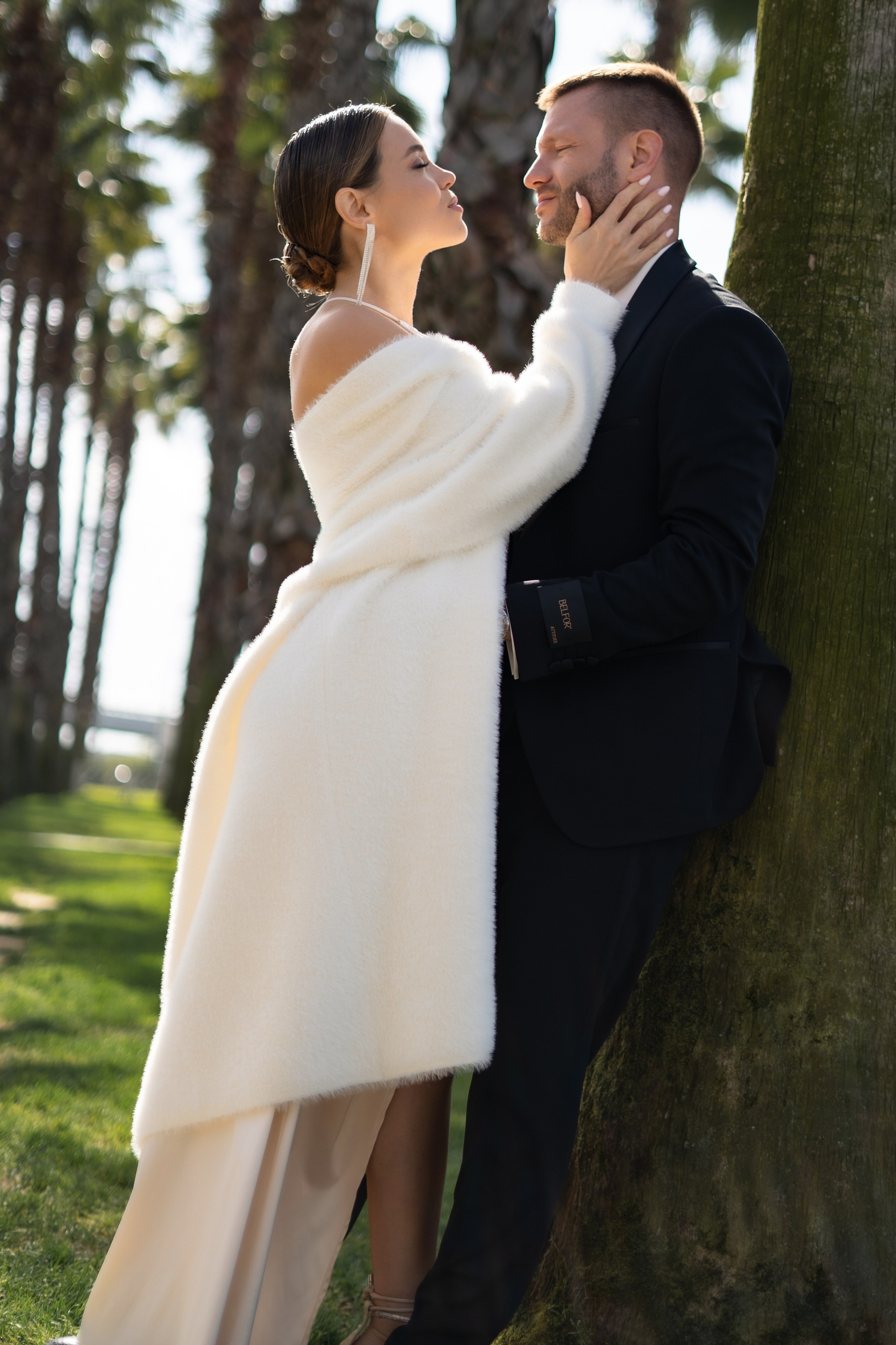 Свадебная фотосессия на берегу моря. Профессиональный Фотограф в Сочи Марина Ситкина