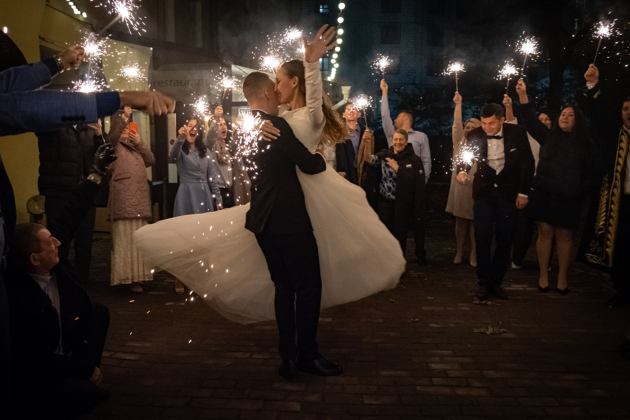 Свадебная съемка «Нам все и сразу». Репортажный, концертный фотограф в Санкт-Петербурге Эва Маркова