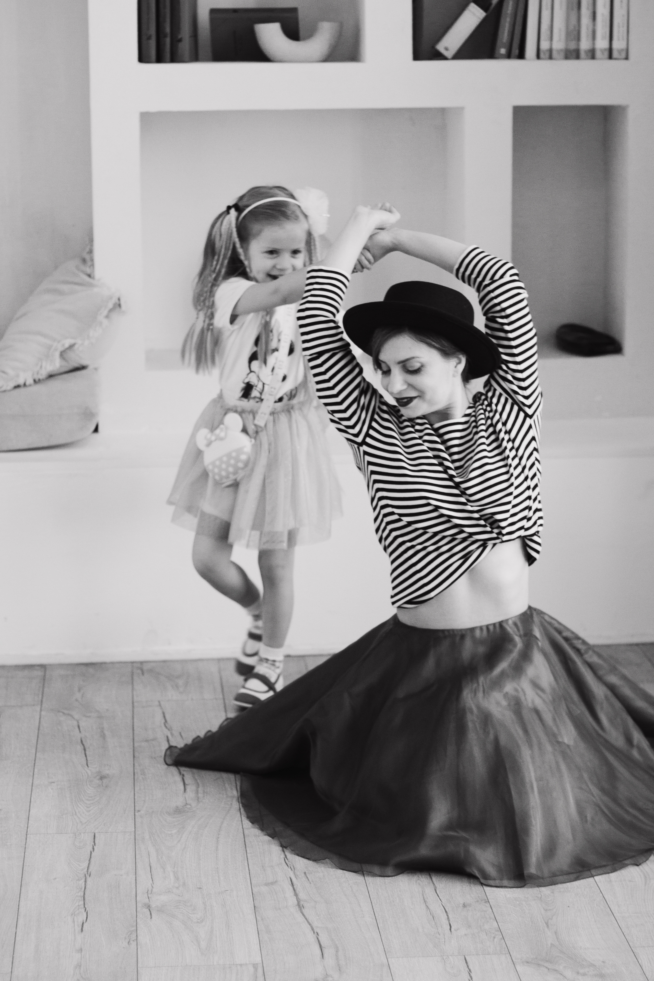 Ира и Таисия. Главная