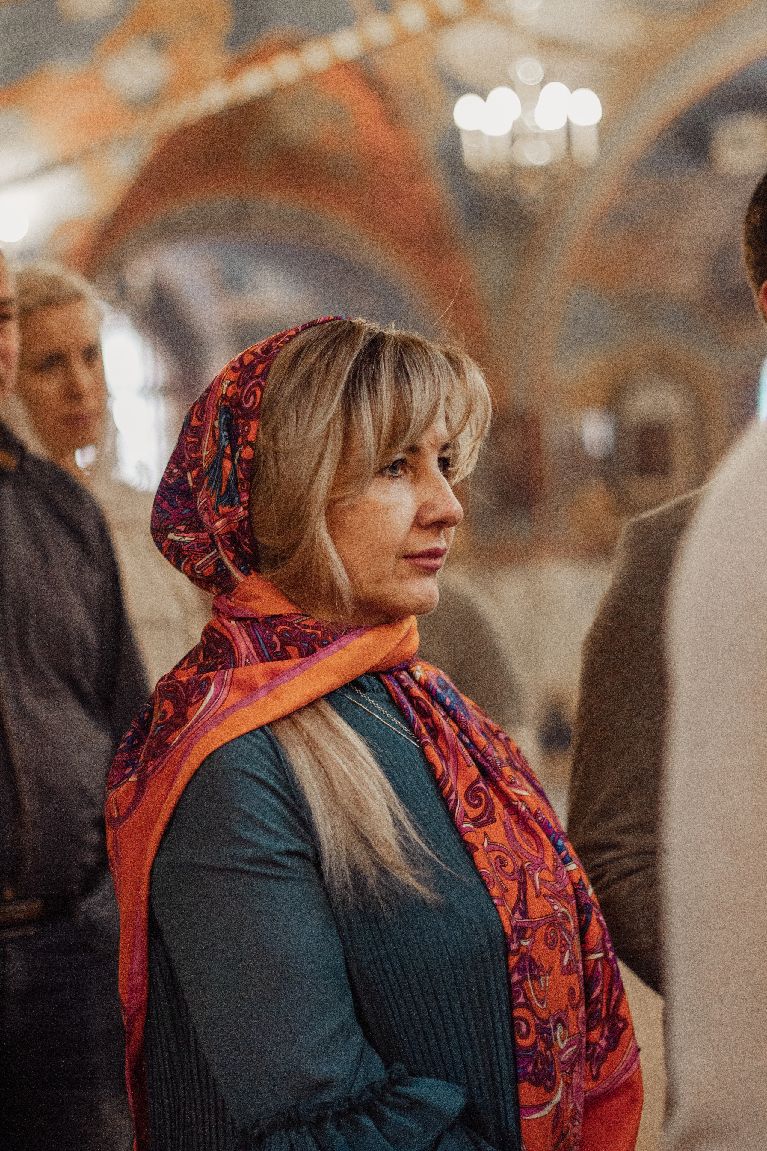 Крещение Маи. Главная