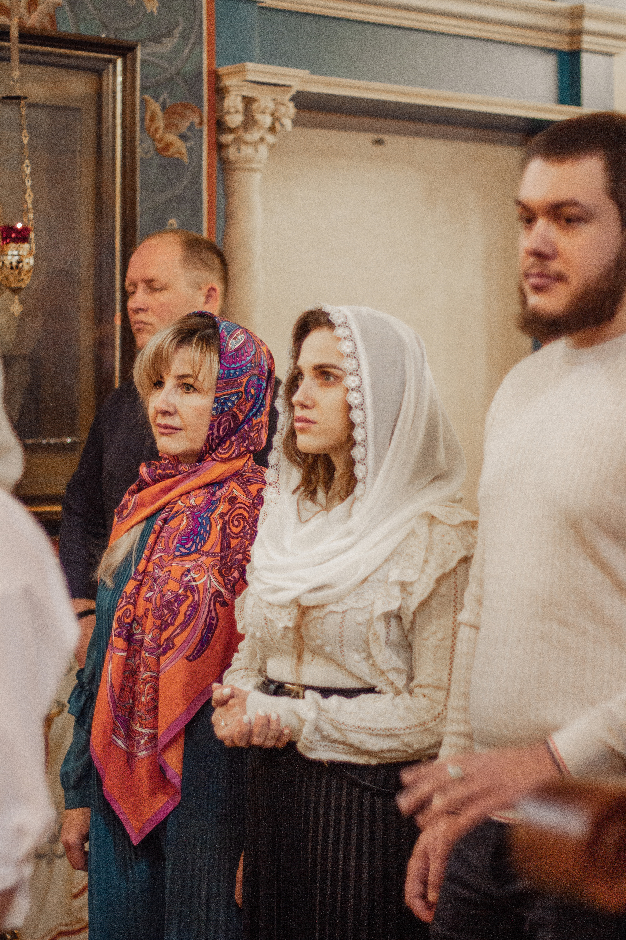 Крещение Маи. Главная