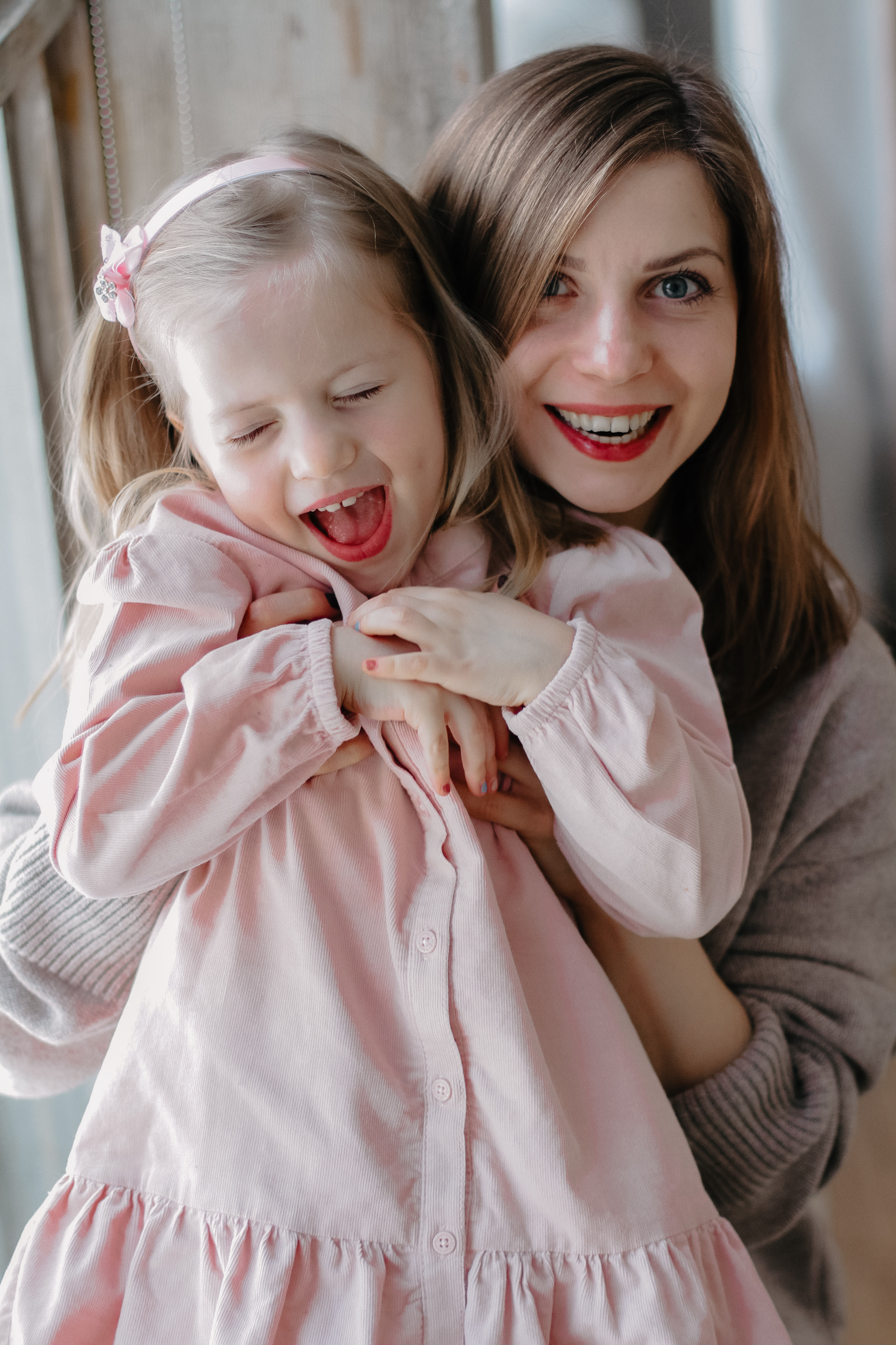 Ира и Таисия. Главная