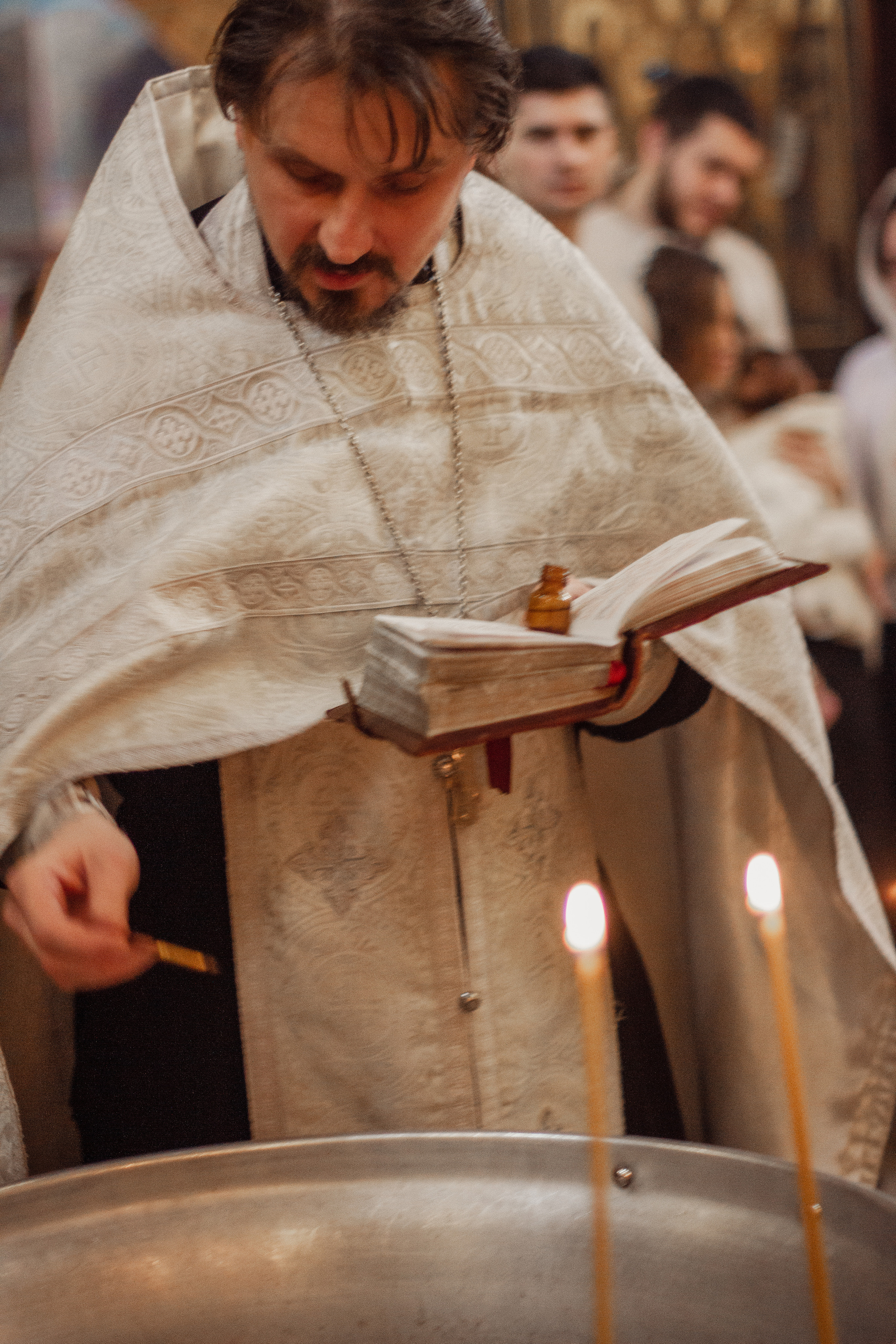 Крещение Маи. Главная