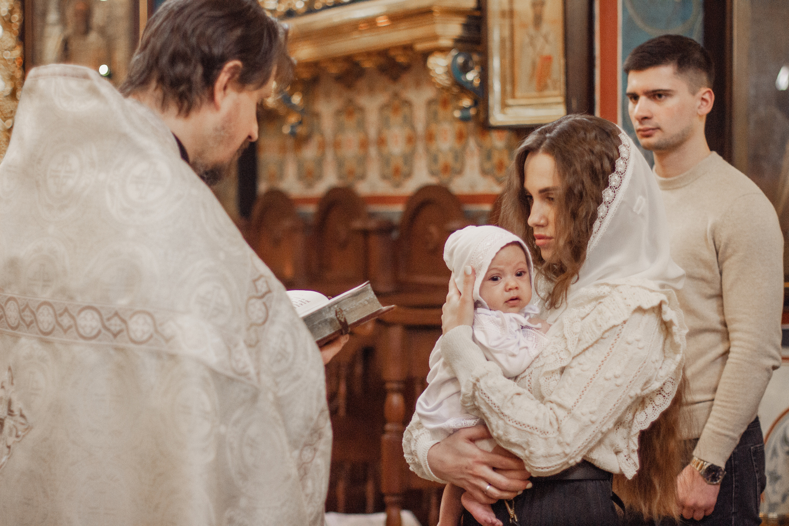 Крещение Маи. Главная